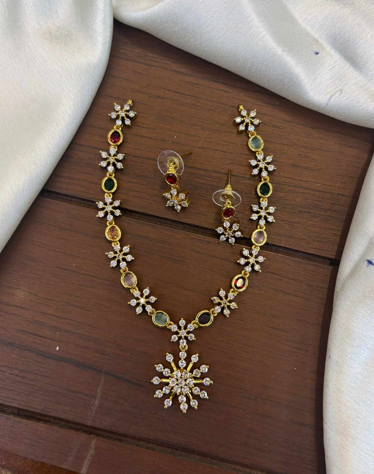gold-finish-ad-stone-necklace-set