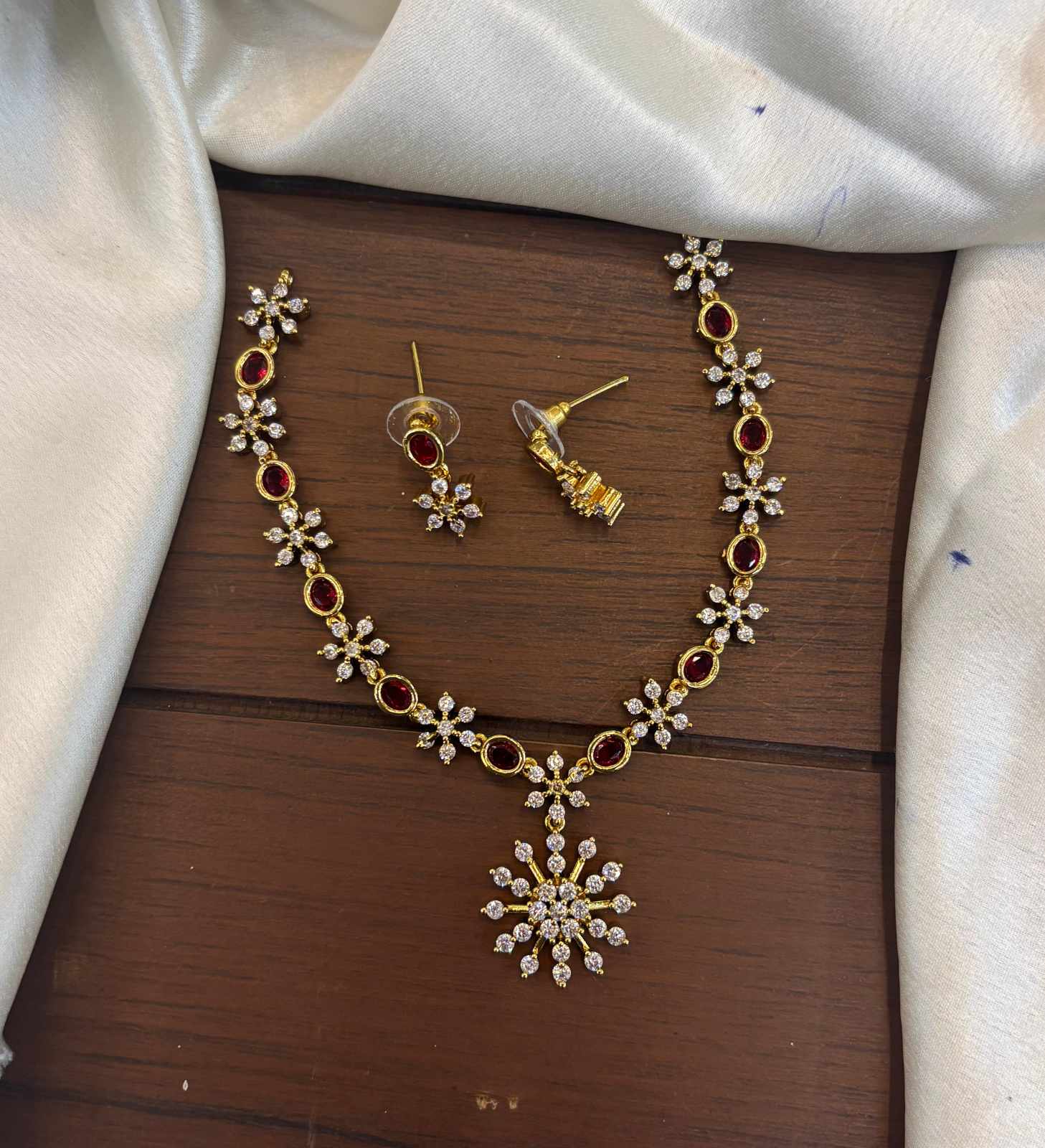 gold-finish-ad-stone-necklace-set