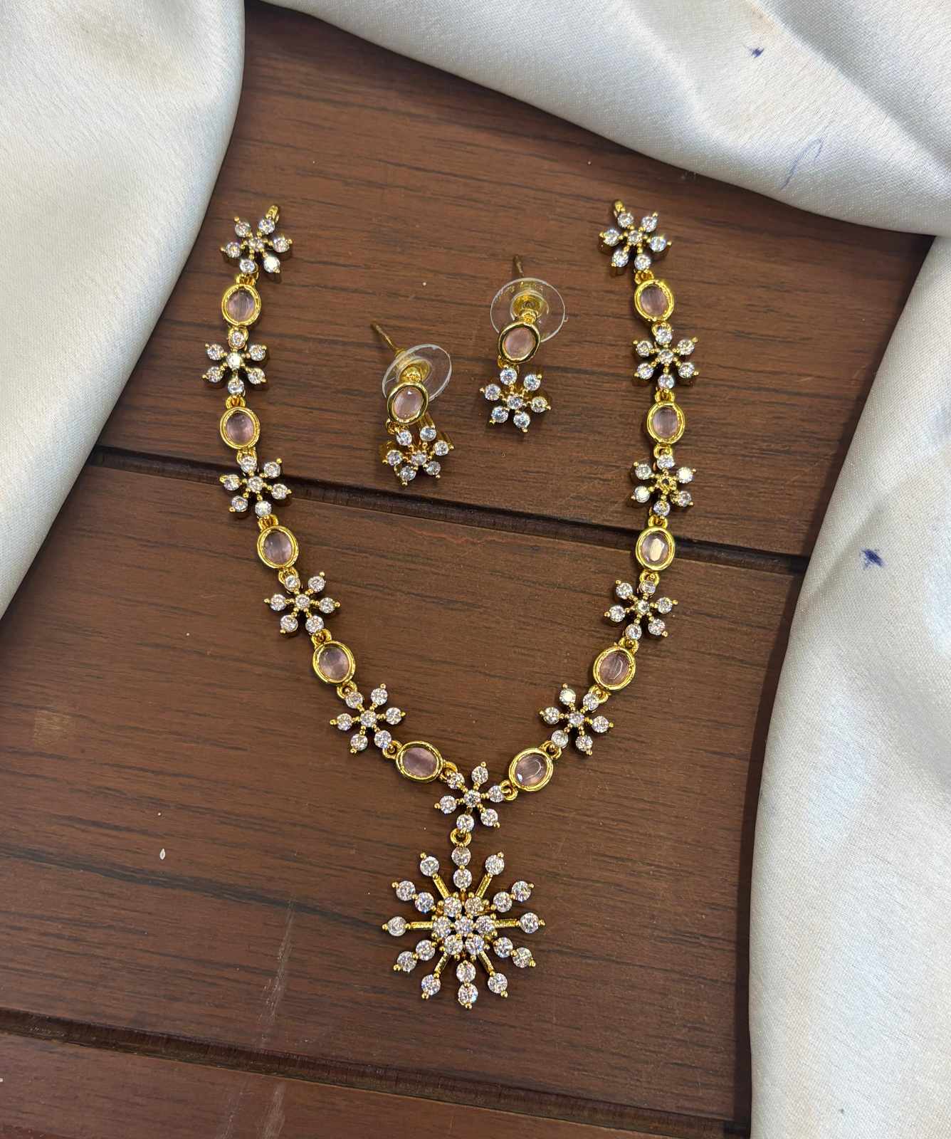 gold-finish-ad-stone-necklace-set