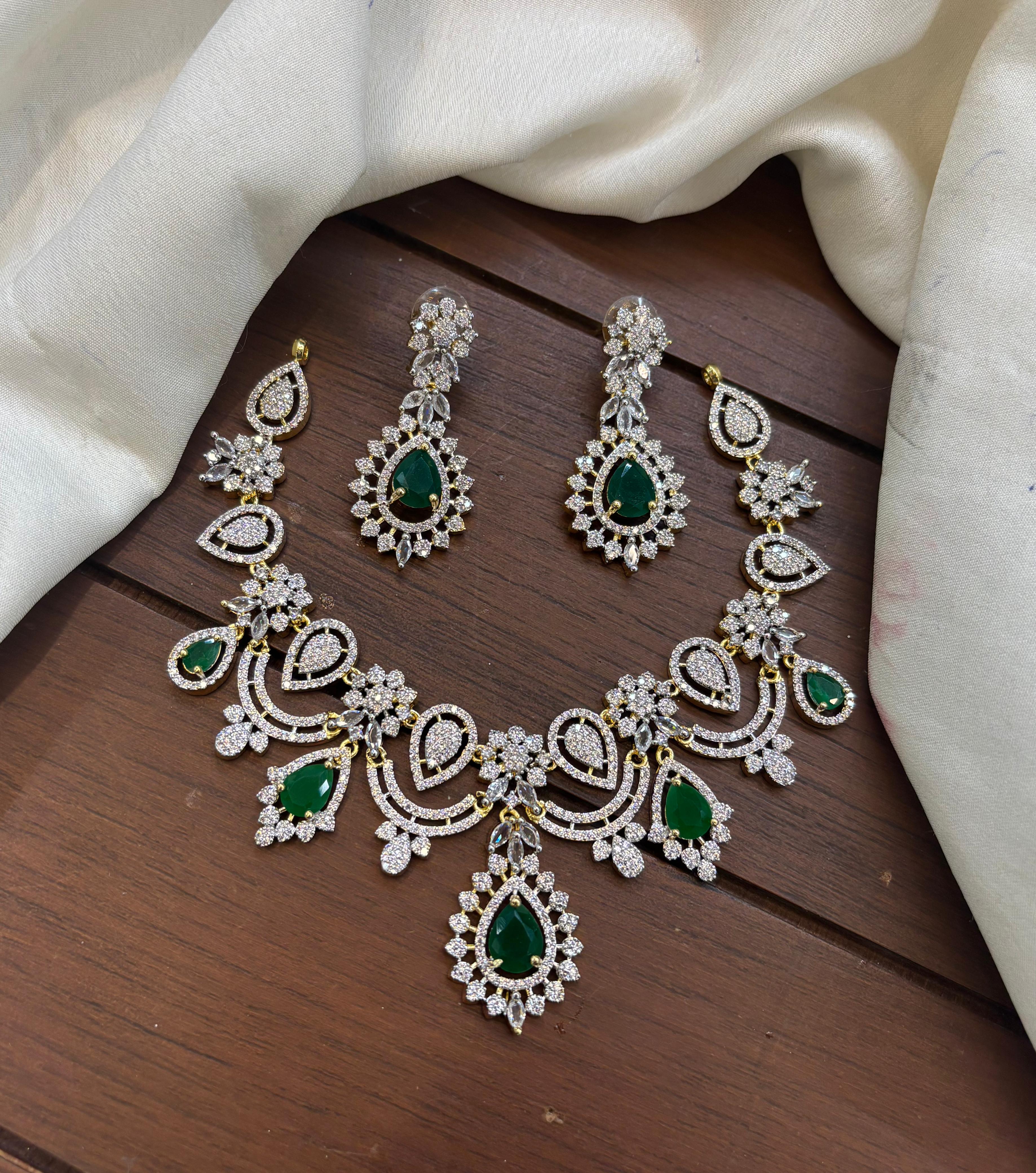 silver-polish-ad-stone-necklace-set