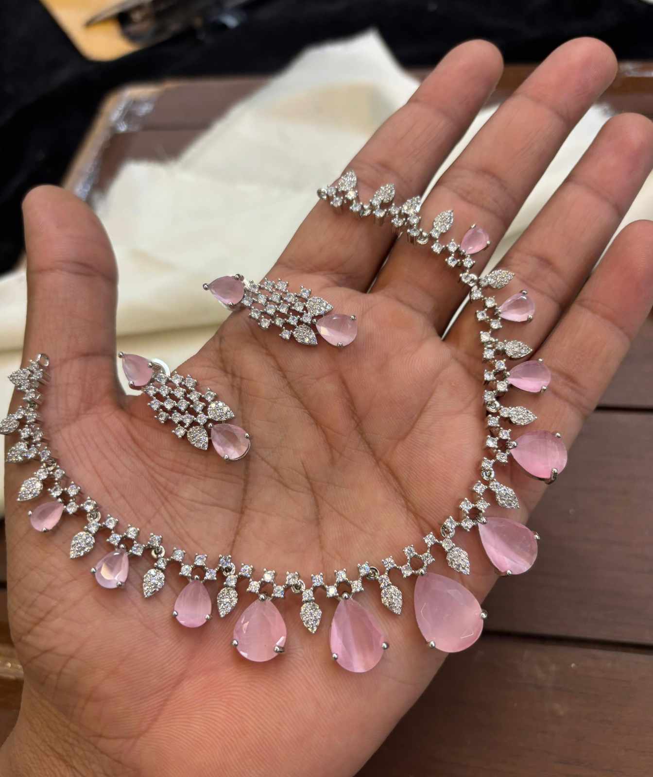 silver-polish-ad-stone-necklace-set