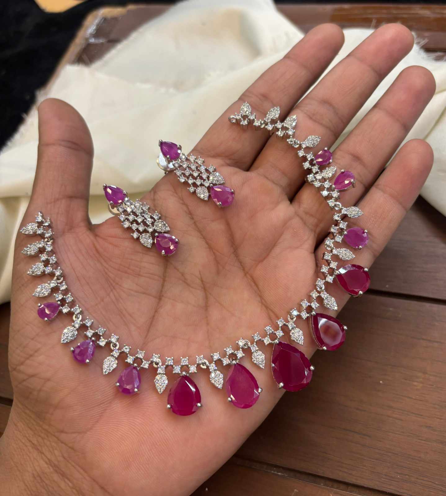 silver-polish-ad-stone-necklace-set