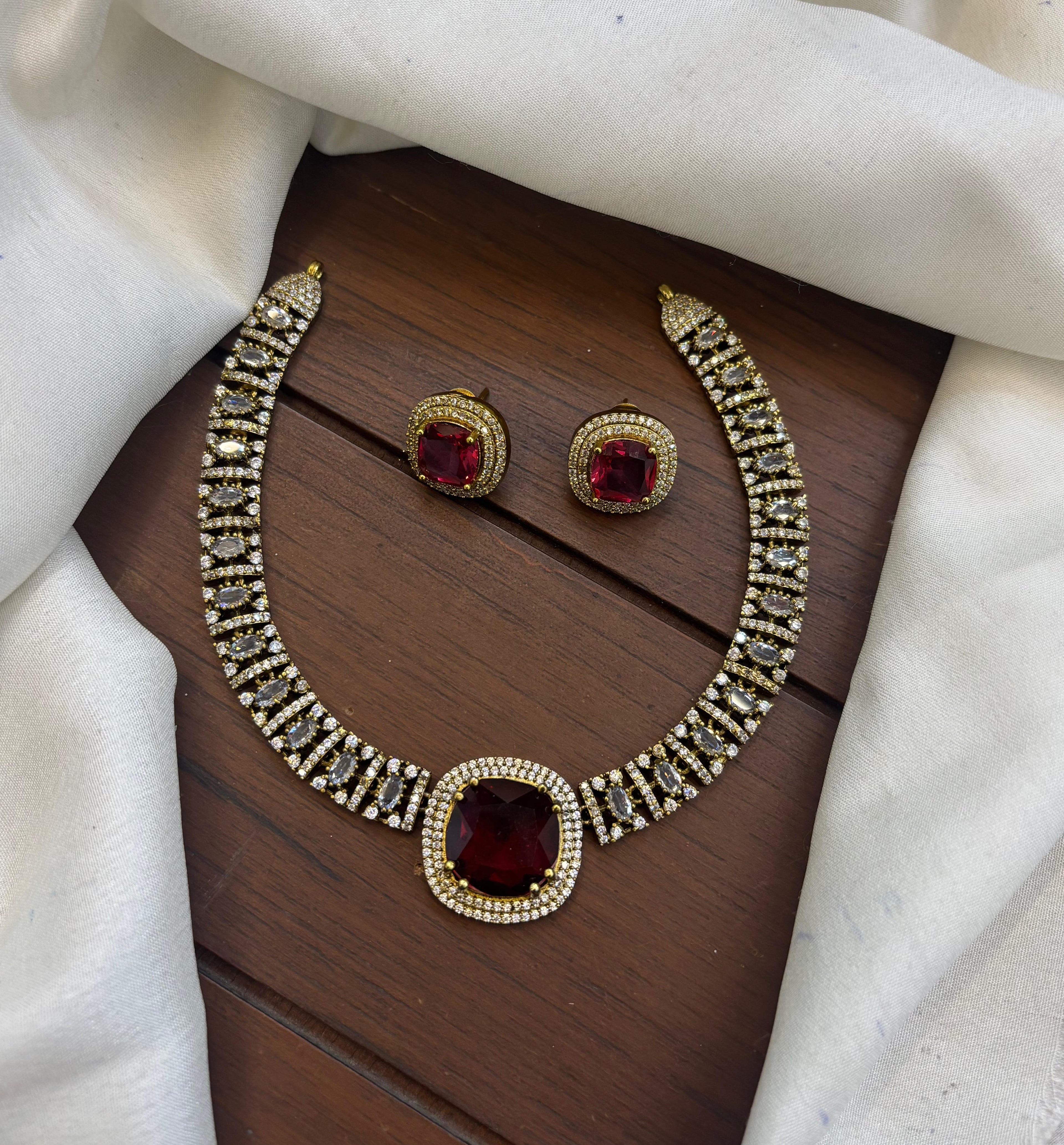 ad-stone-mehndi-polish-necklace-set