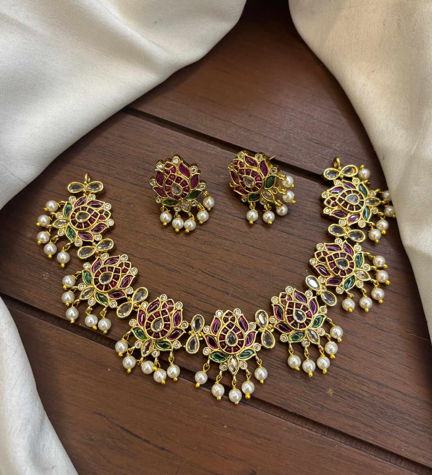 kemp-stone-antique-lotus-necklace-set