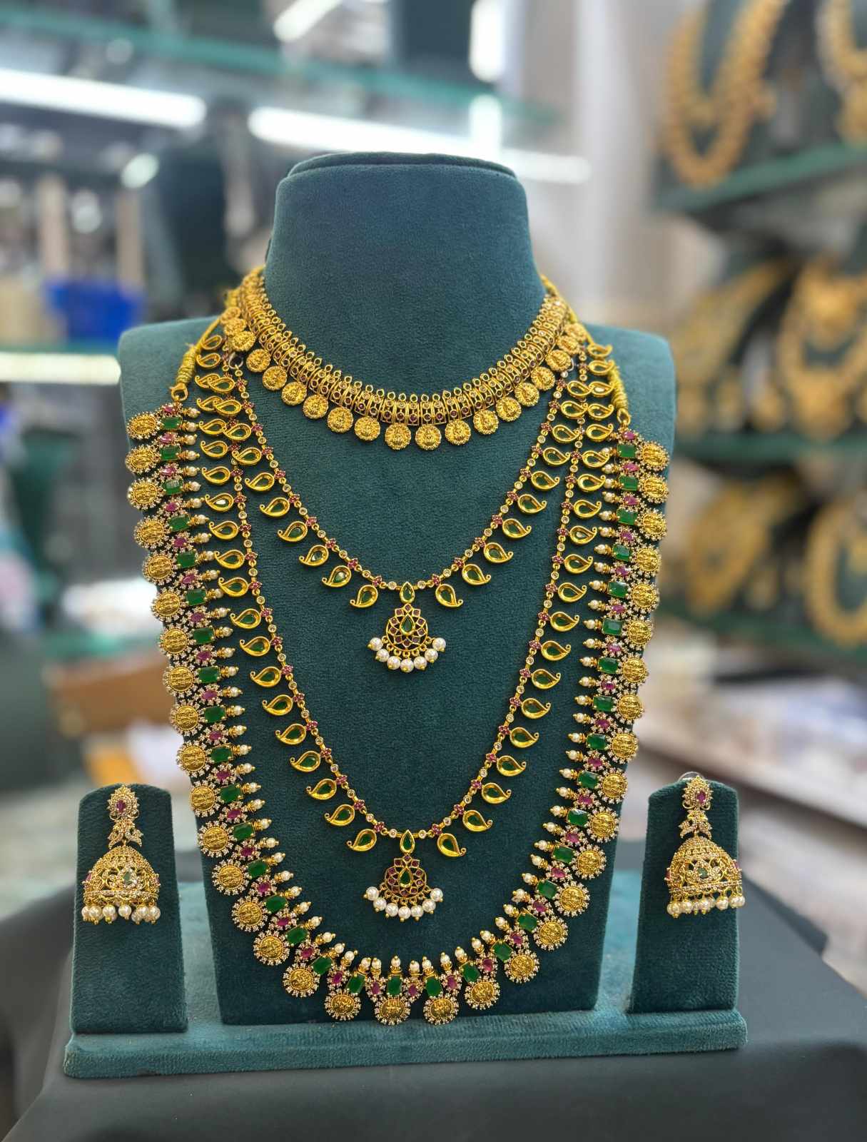 ad-stone-antique-nadan-bridal-set