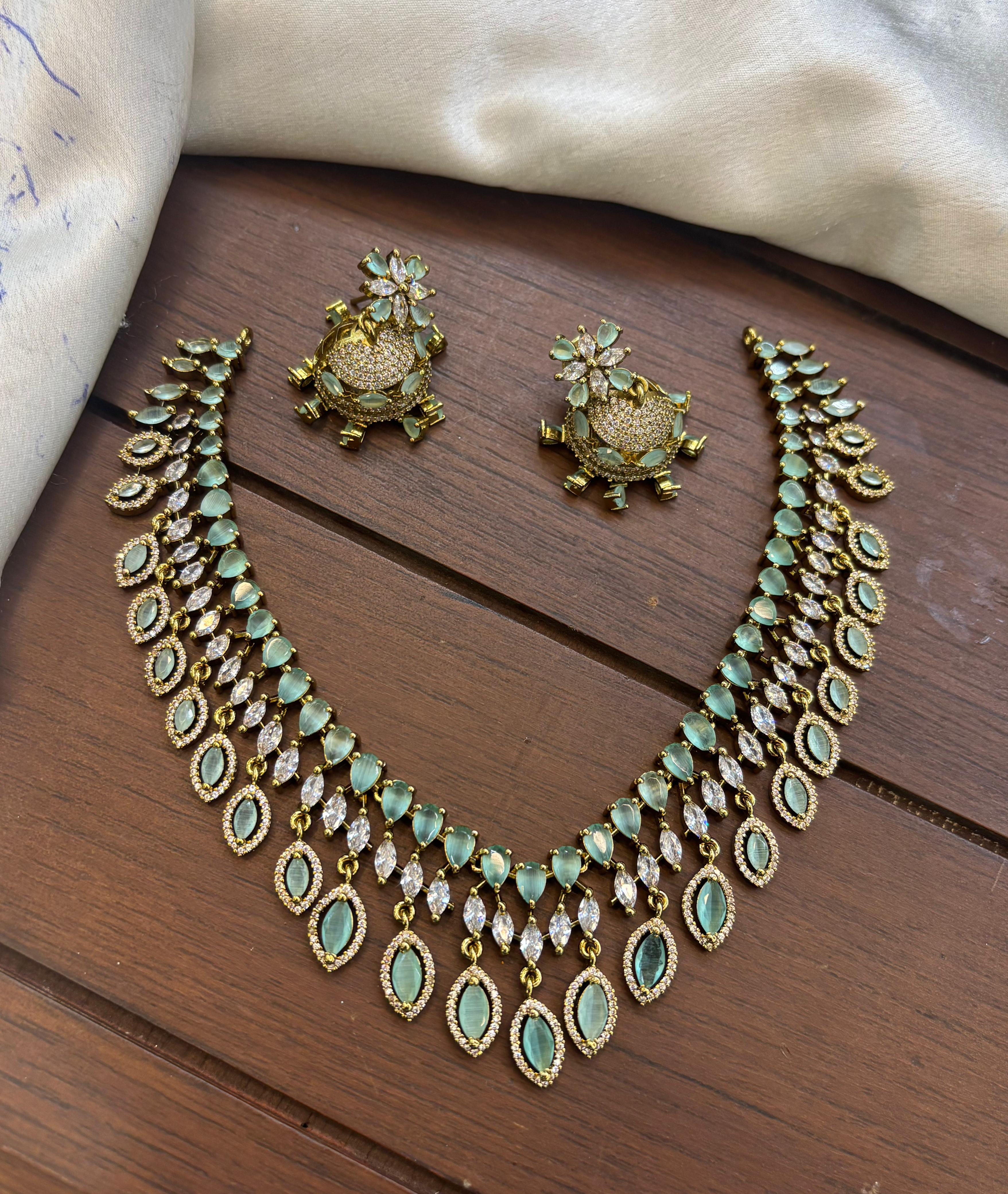 mehndi-polish-ad-stone-necklace-with-jhumka