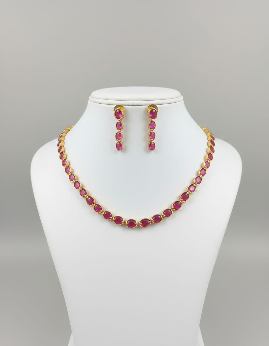 gold-finish-kemp-stone-necklace-set