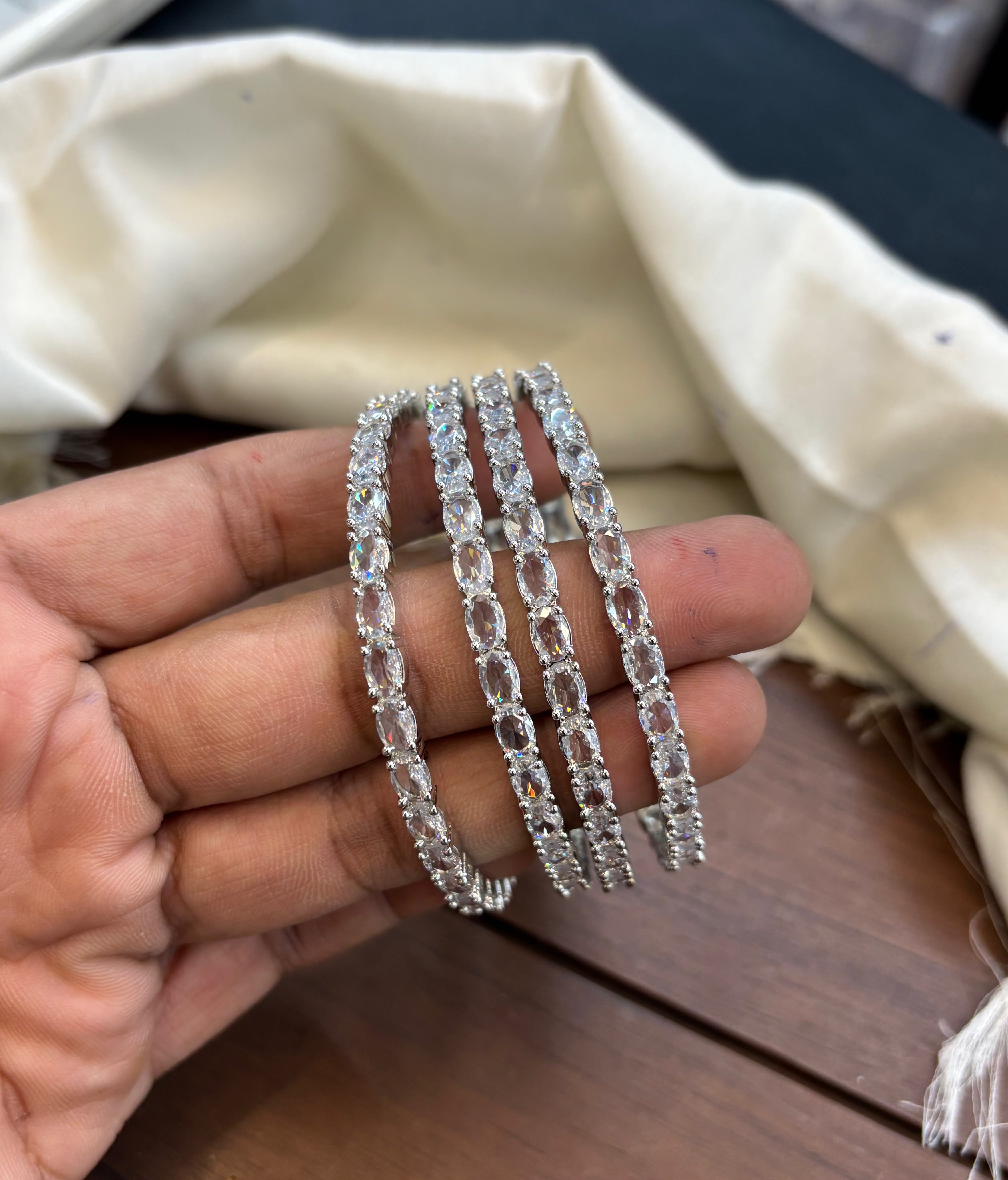 silver-polish-ad-stone-bangles