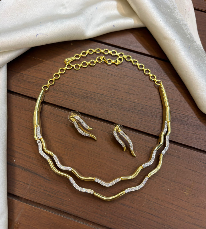 Matt Finish Gold Polish AD Stone Necklace Set
