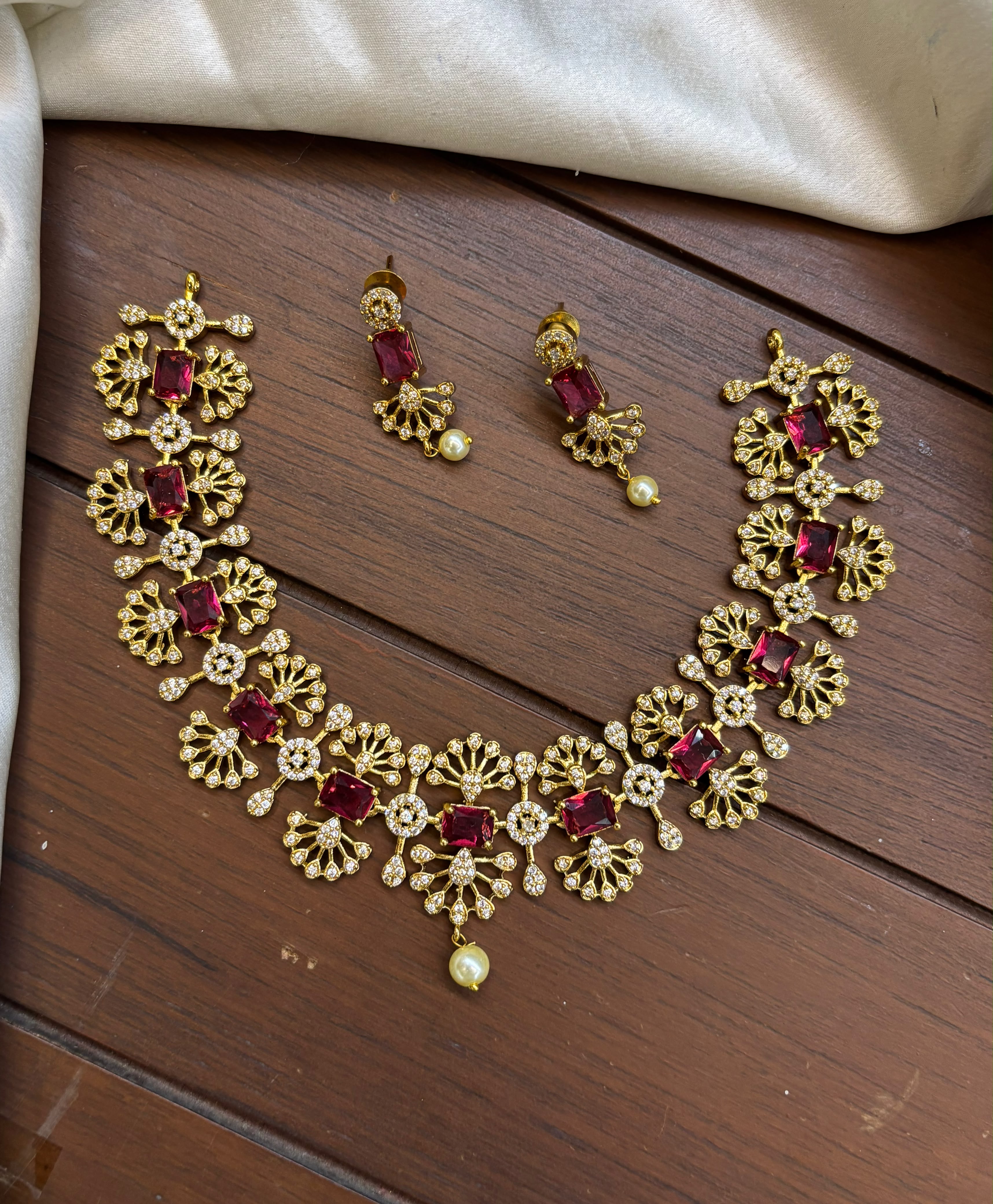 gold-finish-ad-stone-necklace-set
