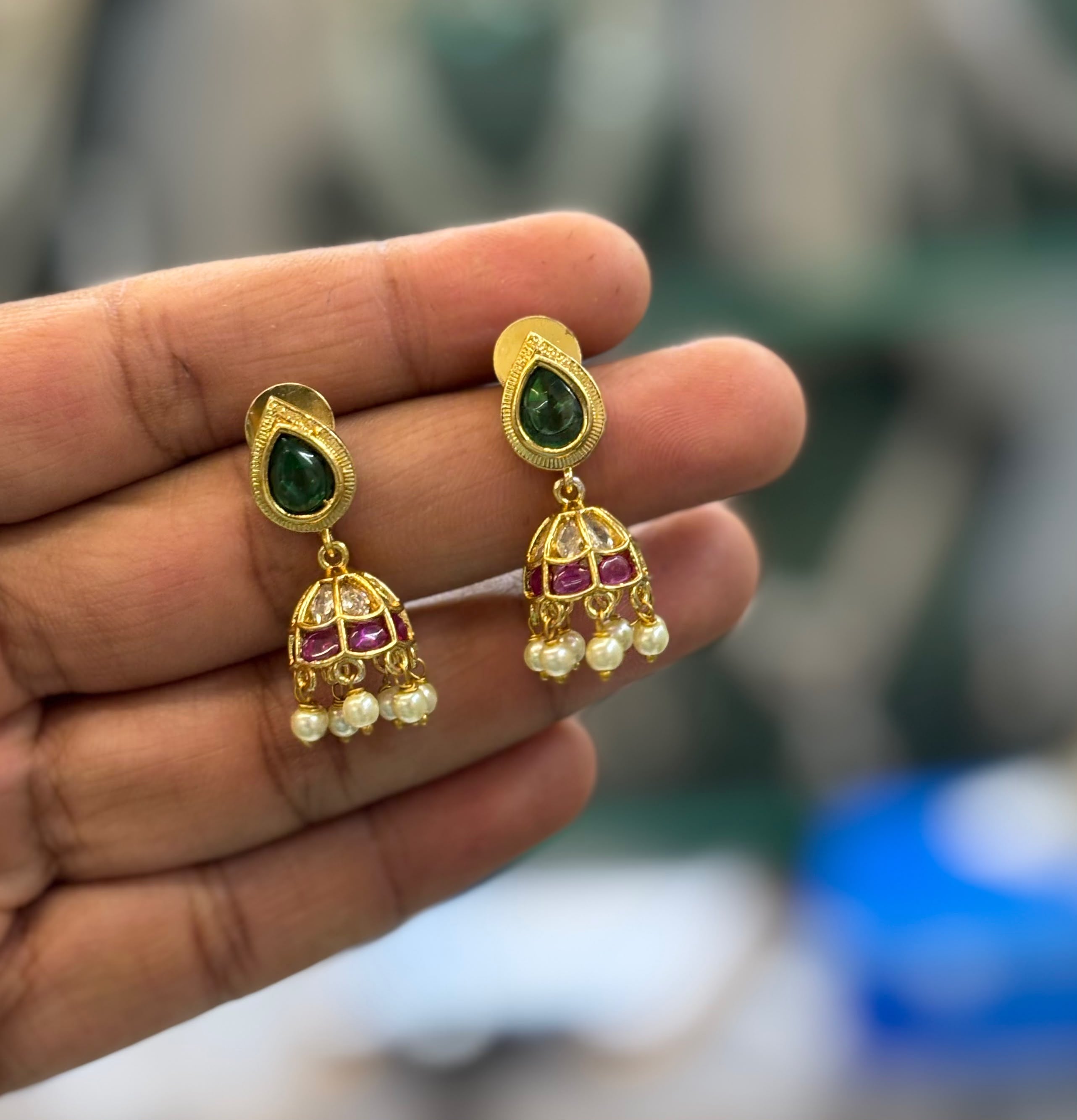 gold-finish-kemp-stone-earrings