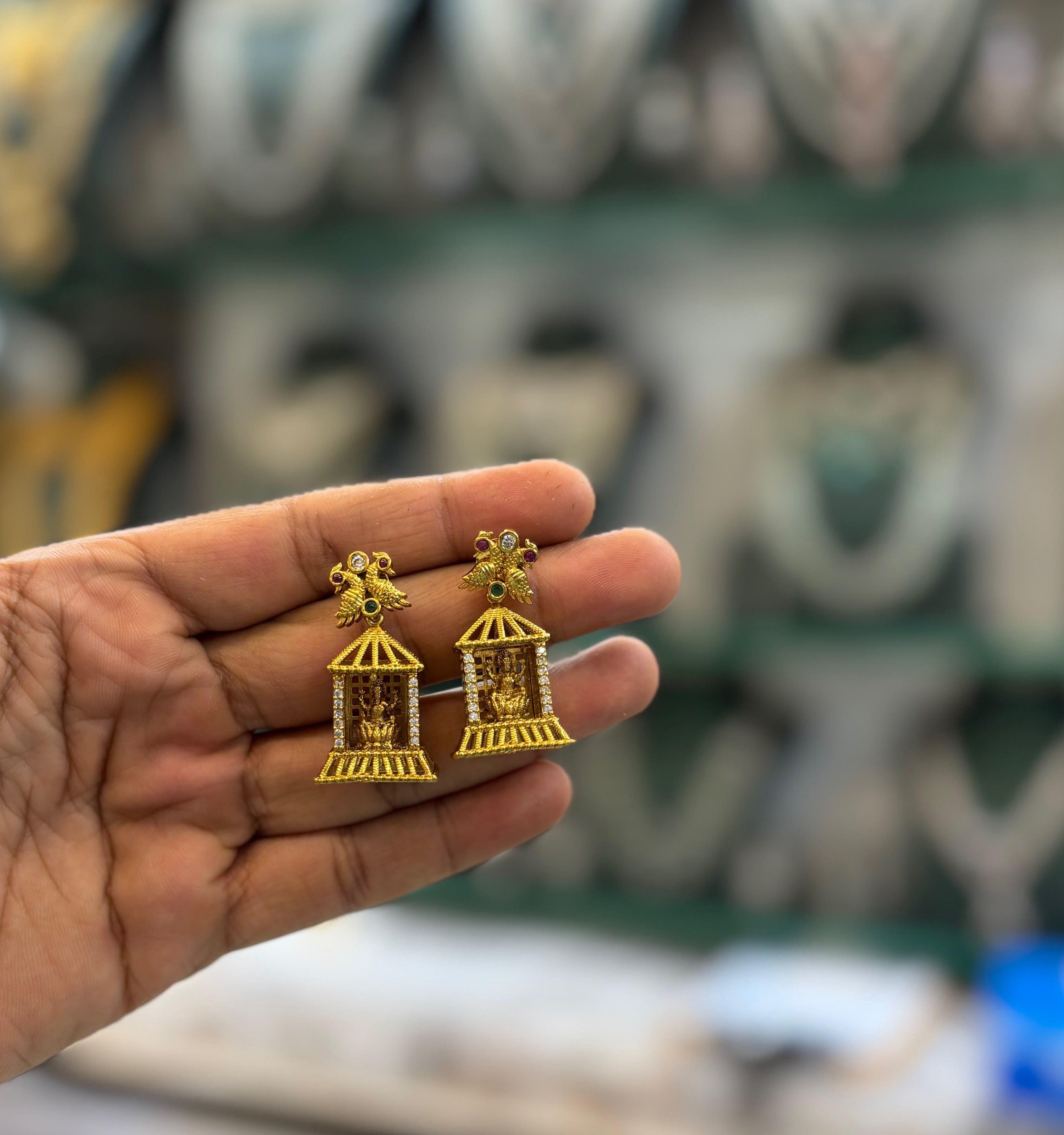 gold-finish-ad-stone-temple-design-earrings