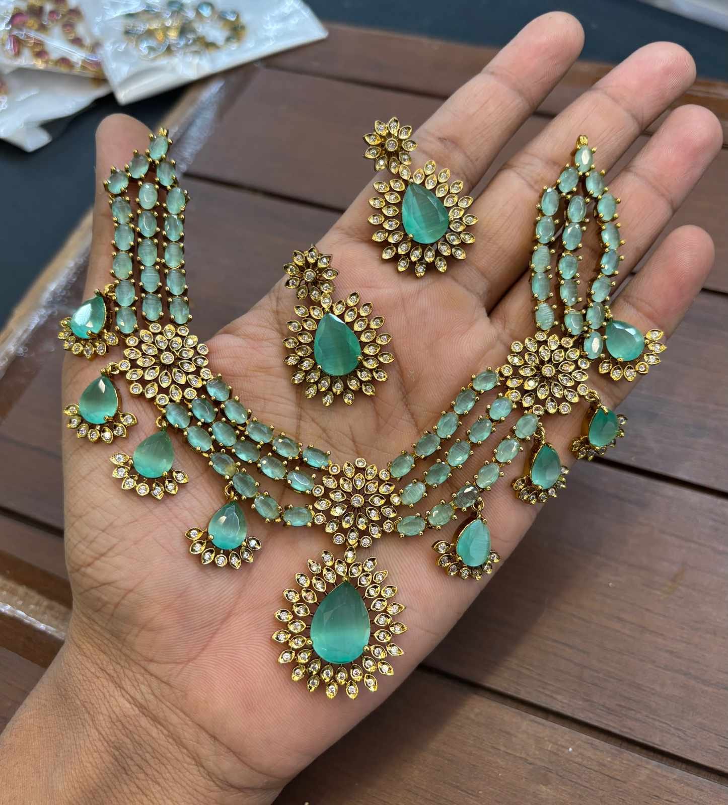 ad-stone-mehndi-polish-necklace-set