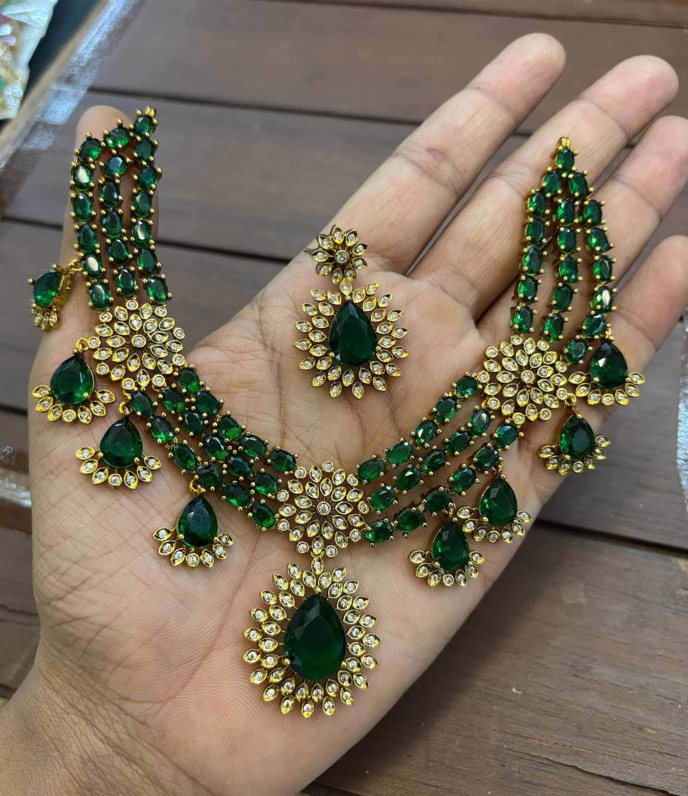 ad-stone-mehndi-polish-necklace-set