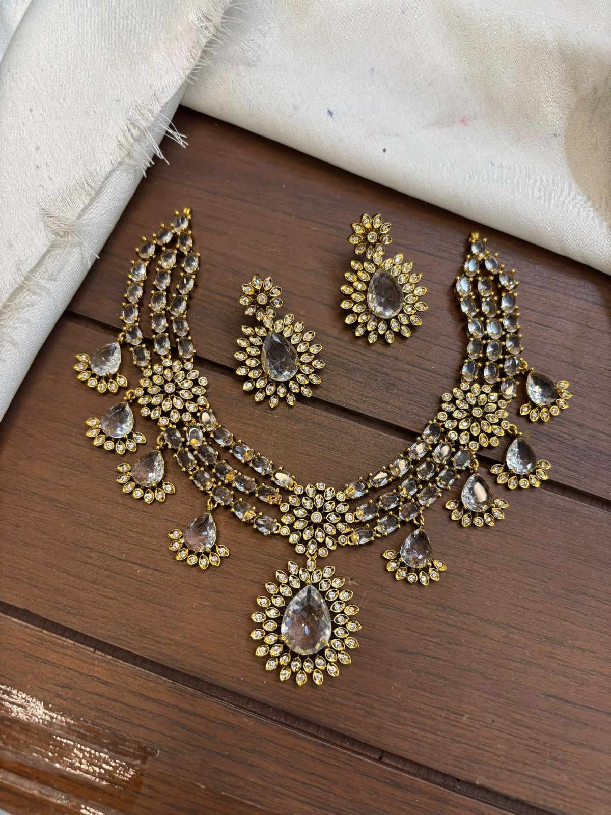 ad-stone-mehndi-polish-necklace-set