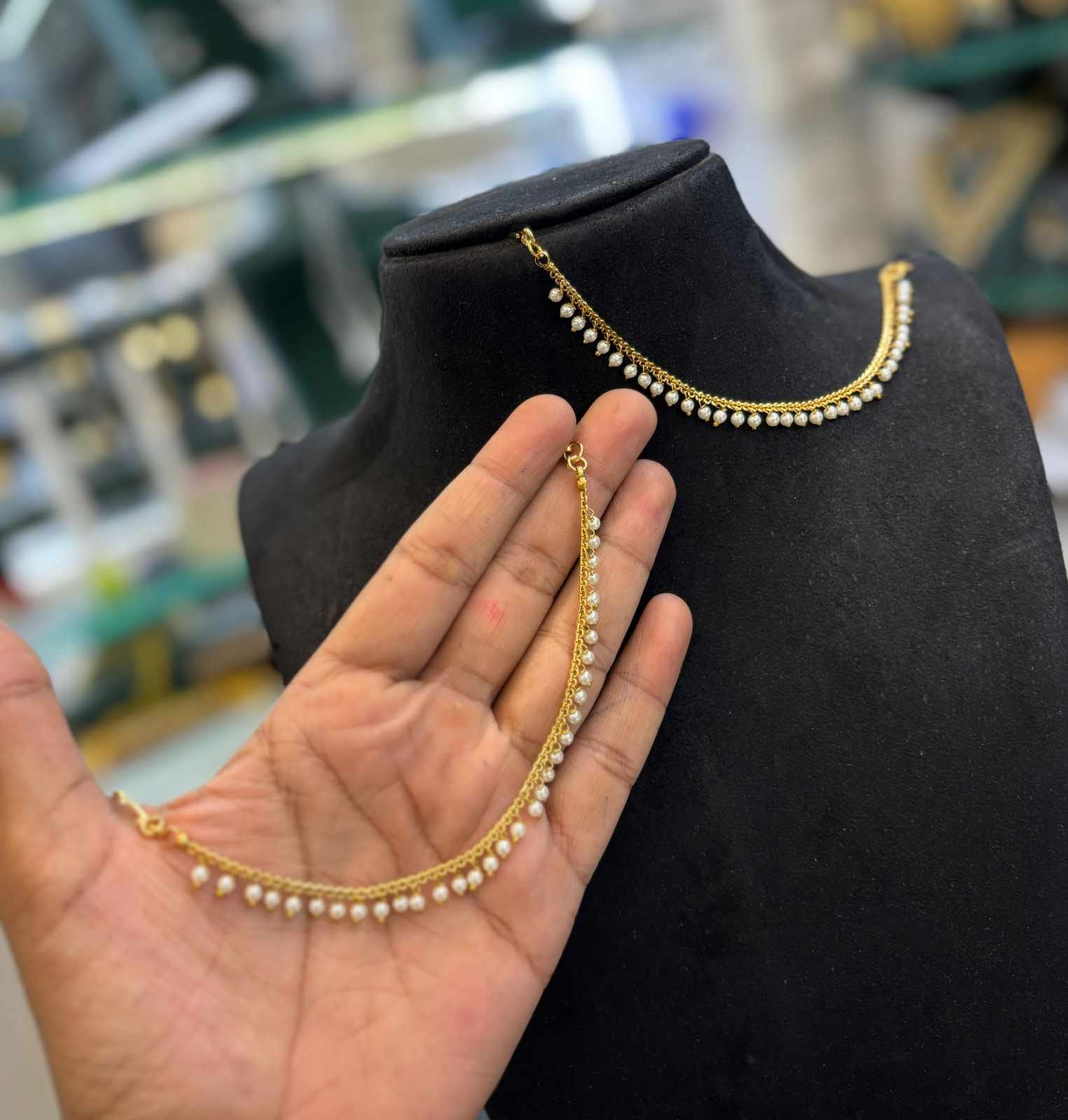 gold-finish-pearl-earchian