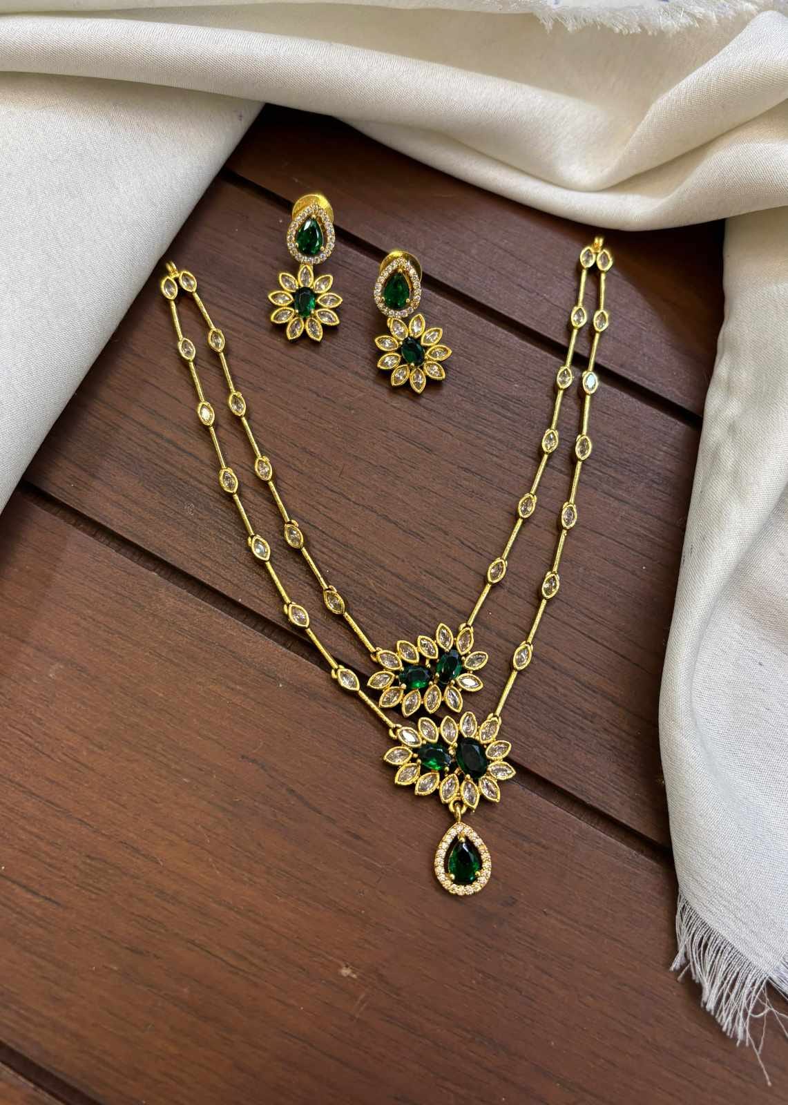 ad-stone-gold-finish-two-layer-necklace-set