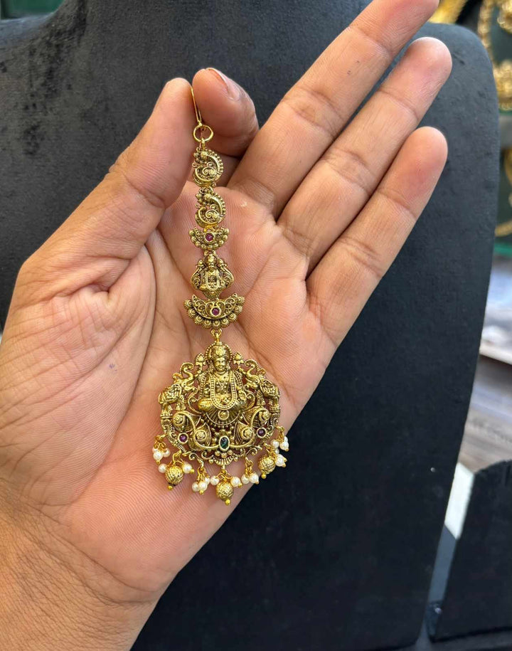 Antique Finish Gajalakshmi Chutti