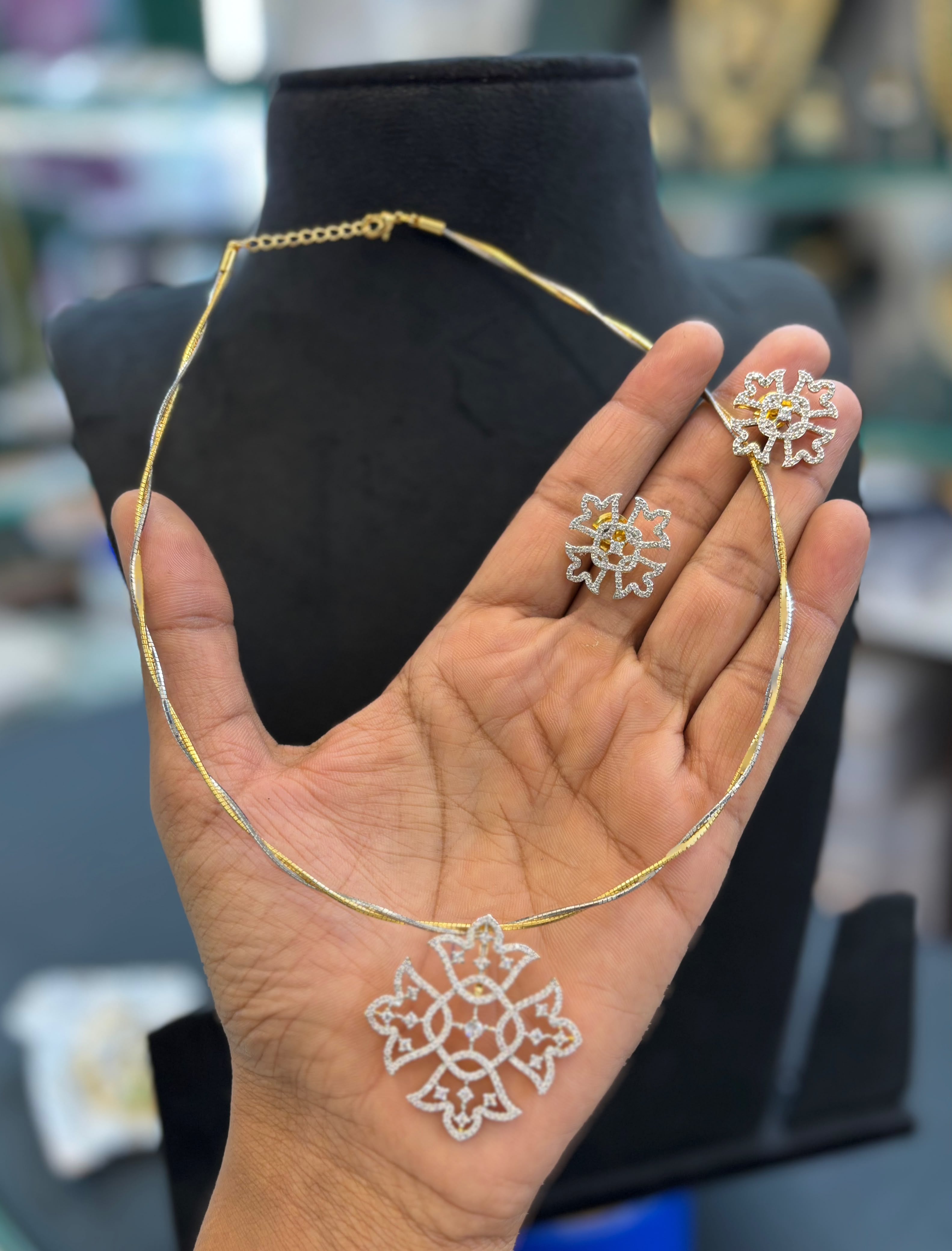 gj-polish-ad-stone-necklace-set