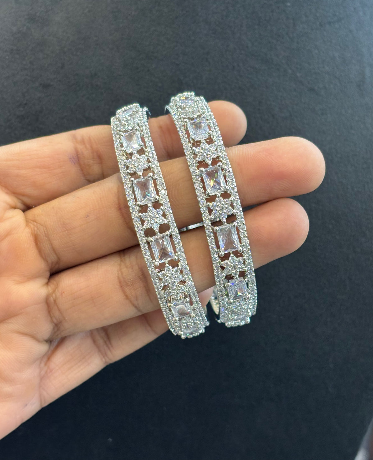 silver-polish-ad-stone-bangles