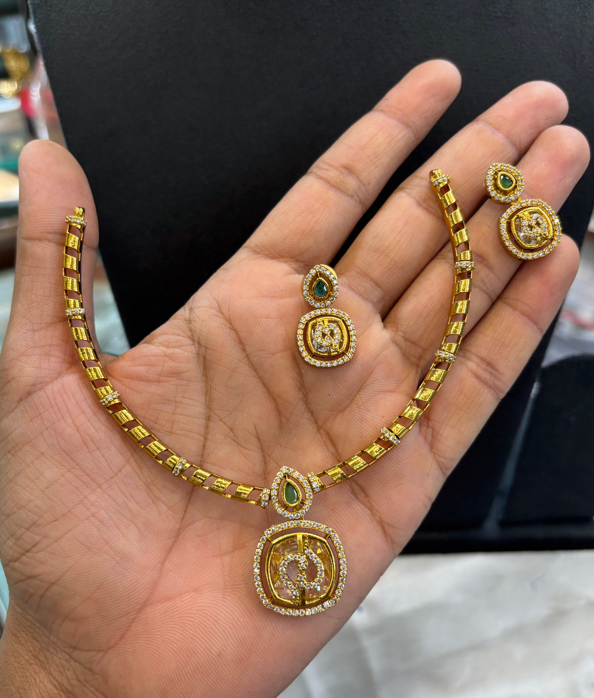 gold-finish-ad-stone-necklace-set