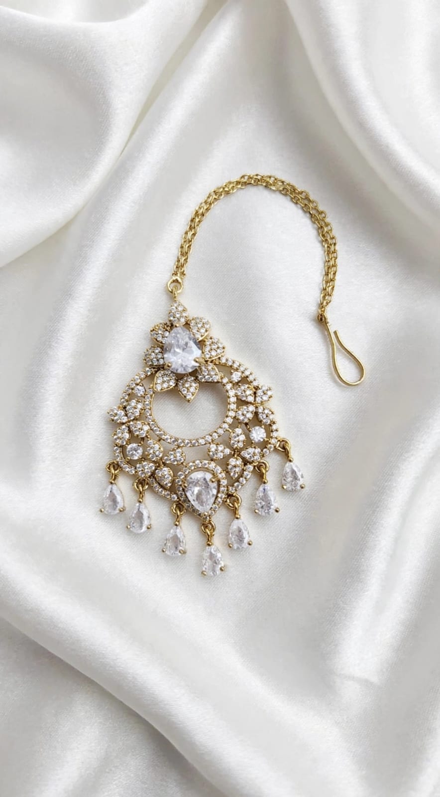 gold-finish-ad-stone-chutti