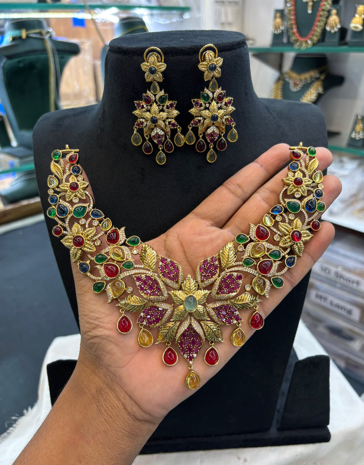 Mehndi Polish Moissanite Stone Necklace Set