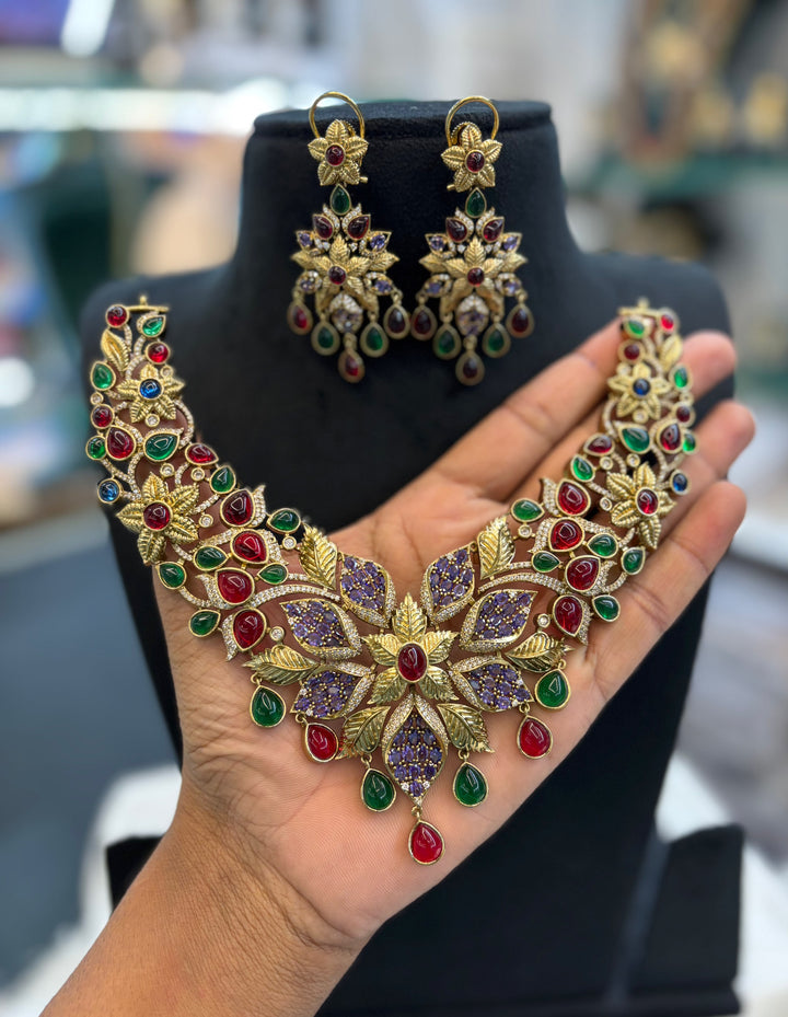 Mehndi Polish Moissanite Necklace Set
