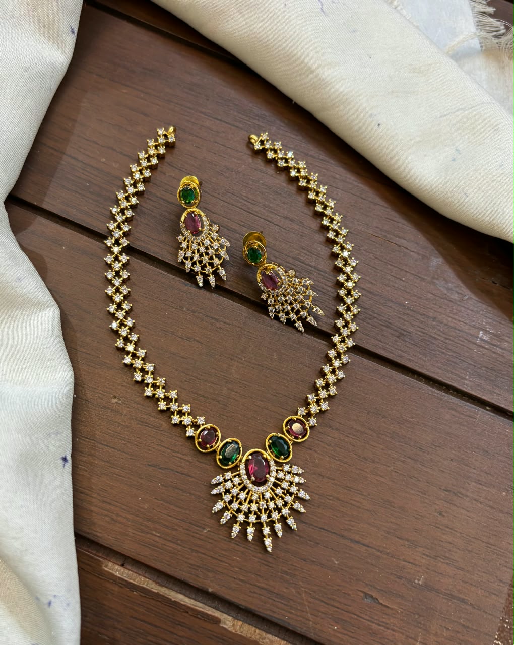 gold-finish-ad-stone-necklace-set