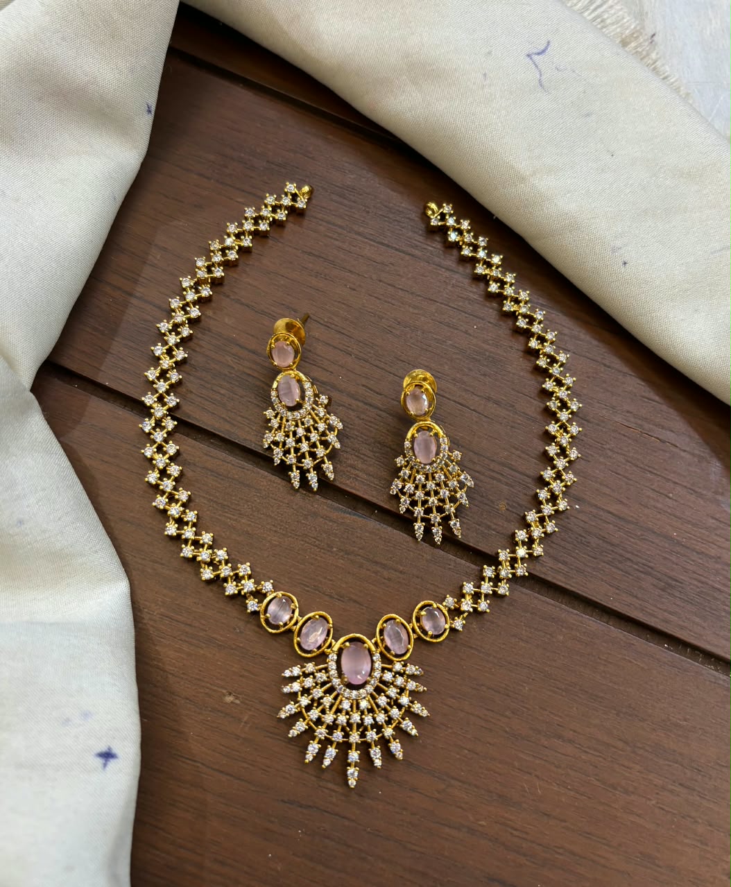 gold-finish-ad-stone-necklace-set