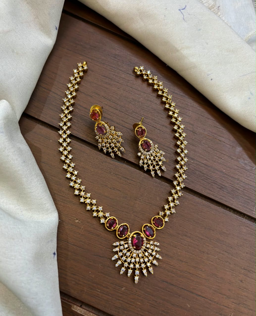 gold-finish-ad-stone-necklace-set