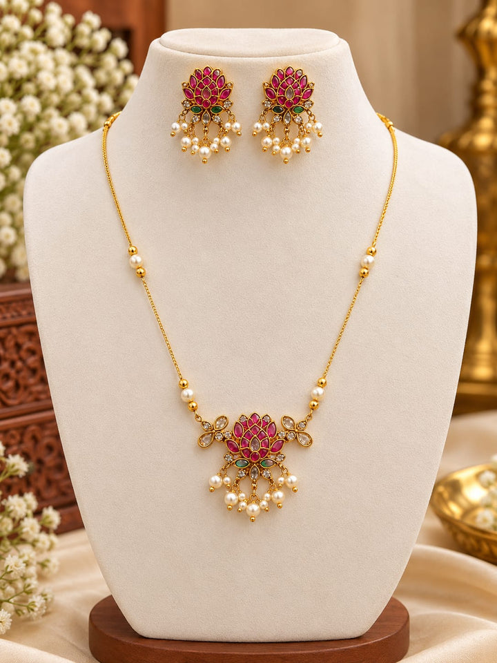 Kemp Stone Lotus Invisible Chain