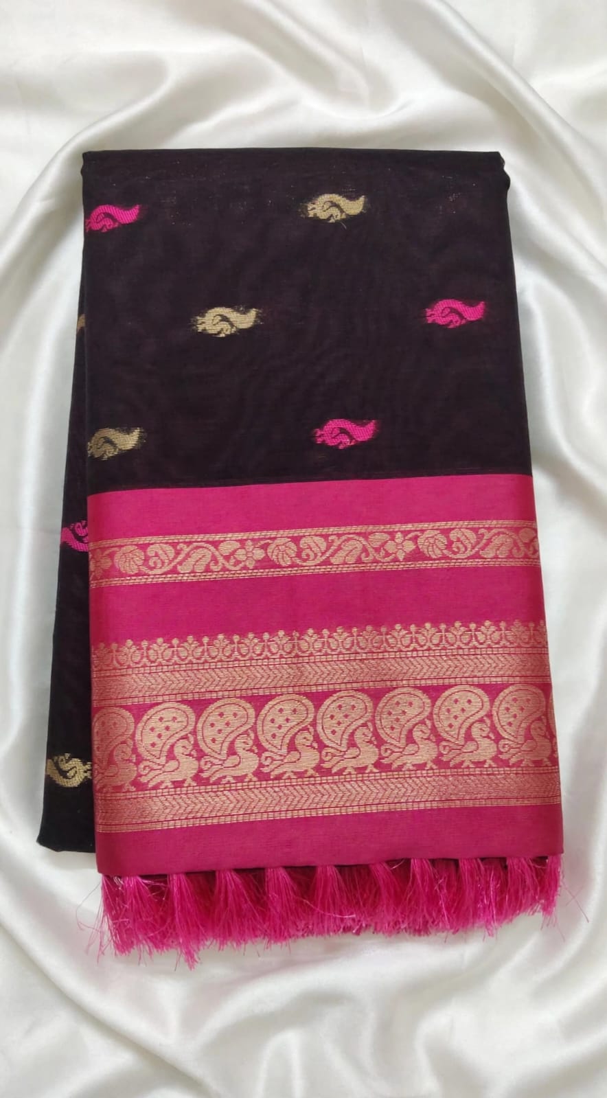 black-and-rani-pink-pochampalli-cotton-saree