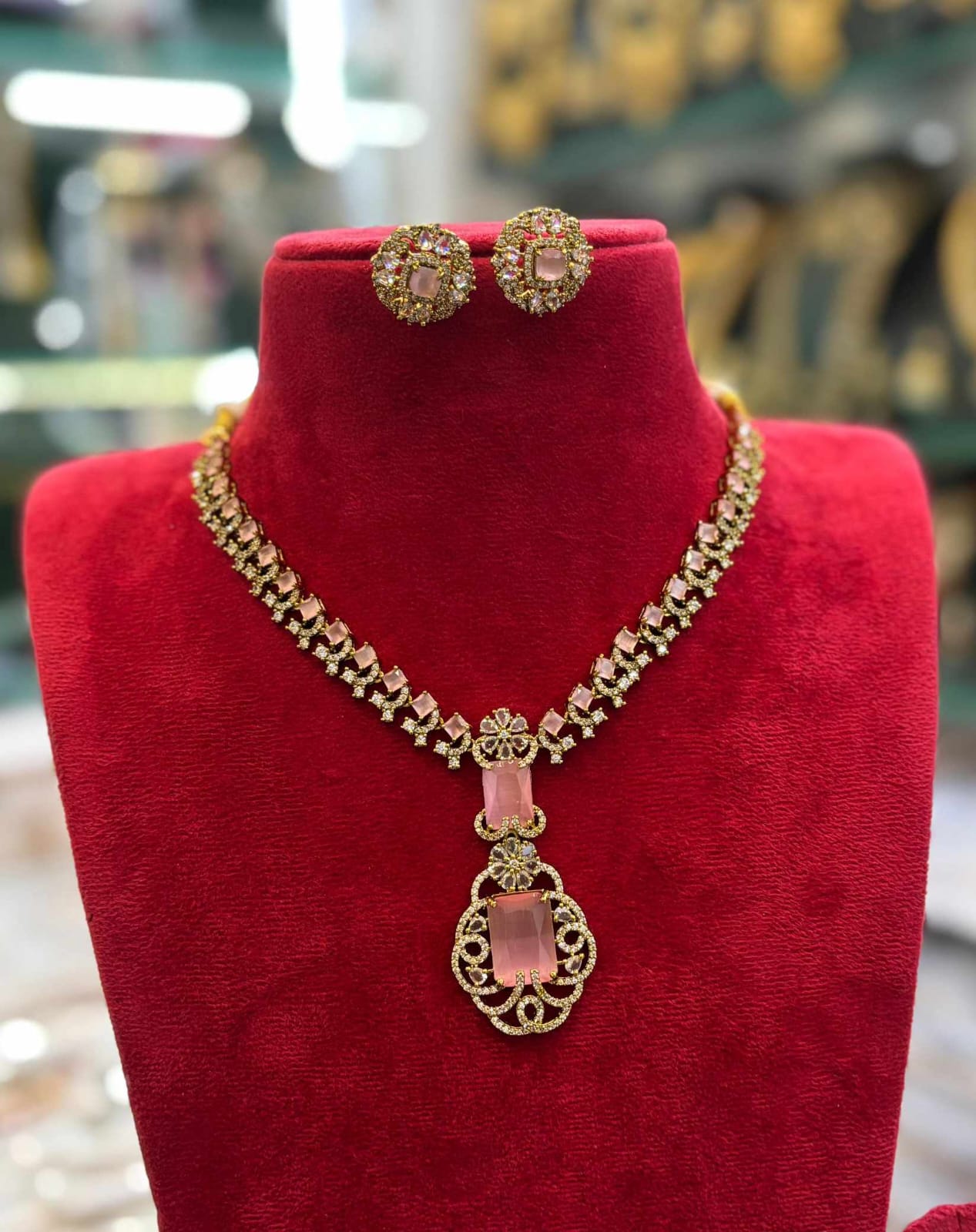 ad-stone-necklace-set