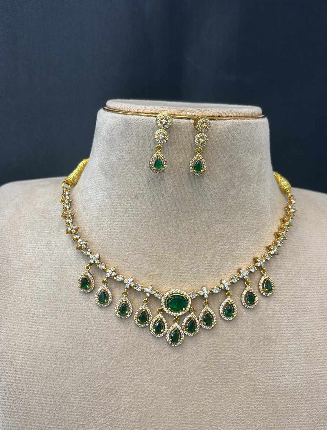 gj-polish-ad-stone-necklace-set