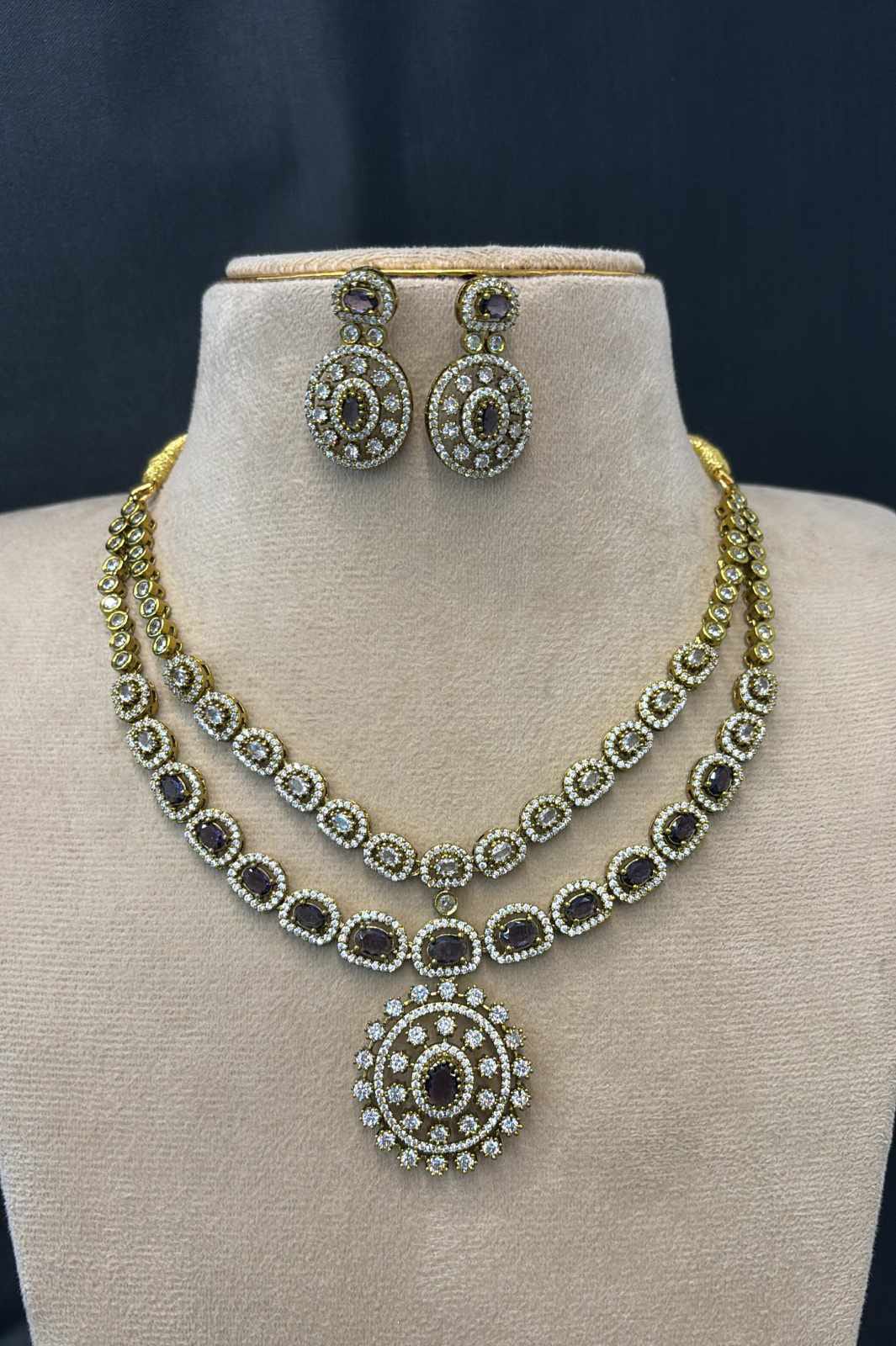 mehndi-polish-ad-stone-necklace-set