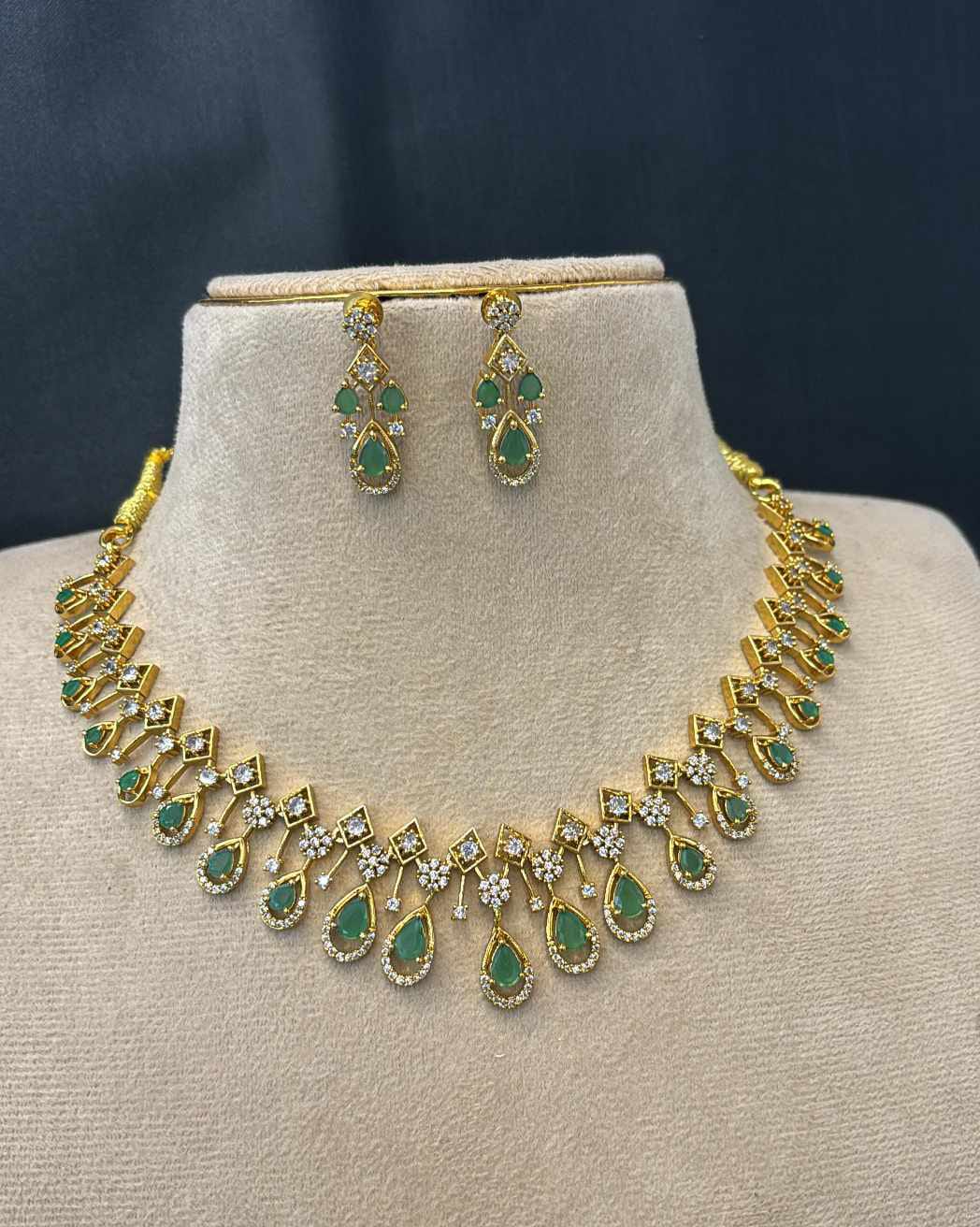 ad-stone-gold-finish-necklace-set