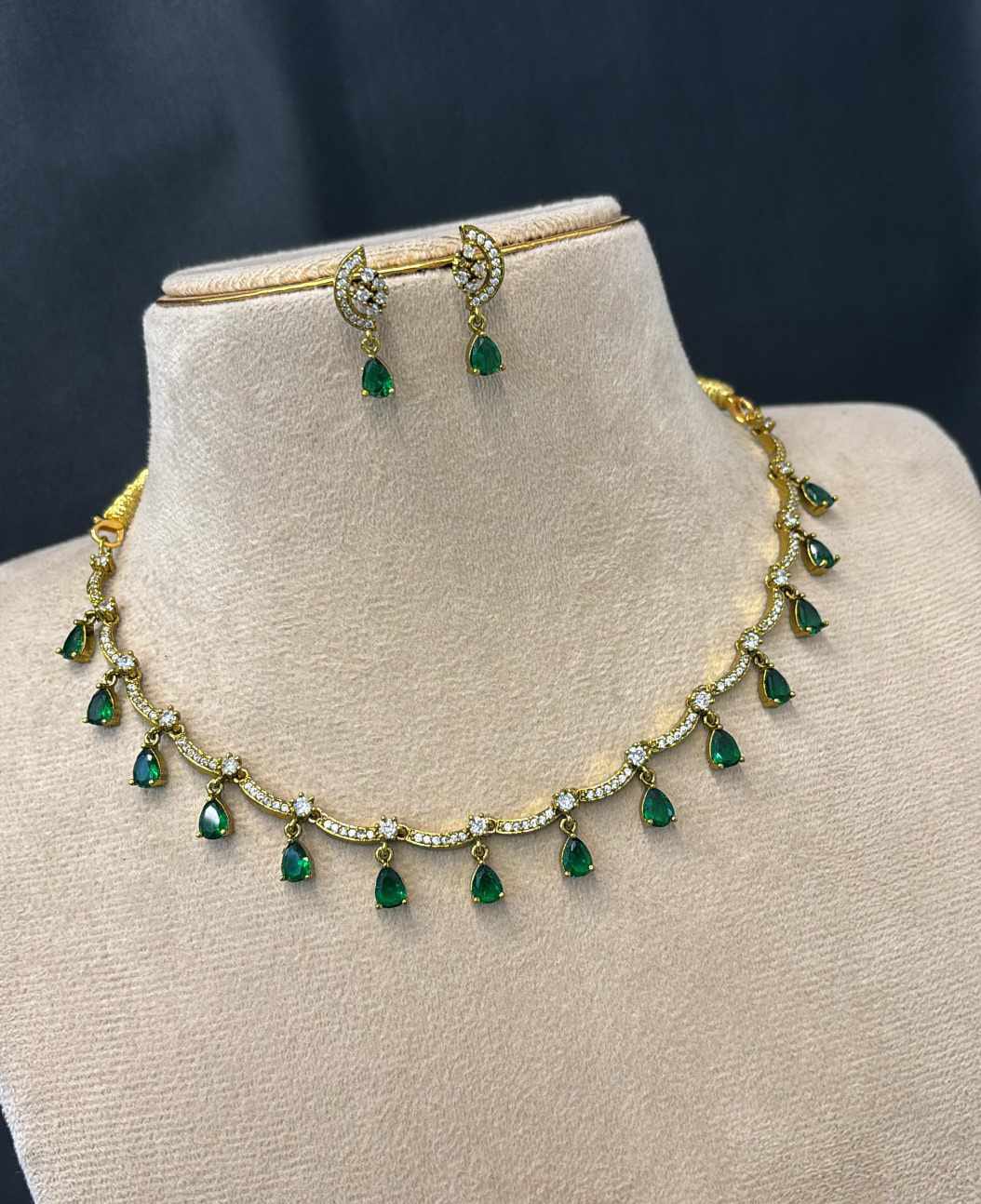ad-stone-gold-finish-necklace-set