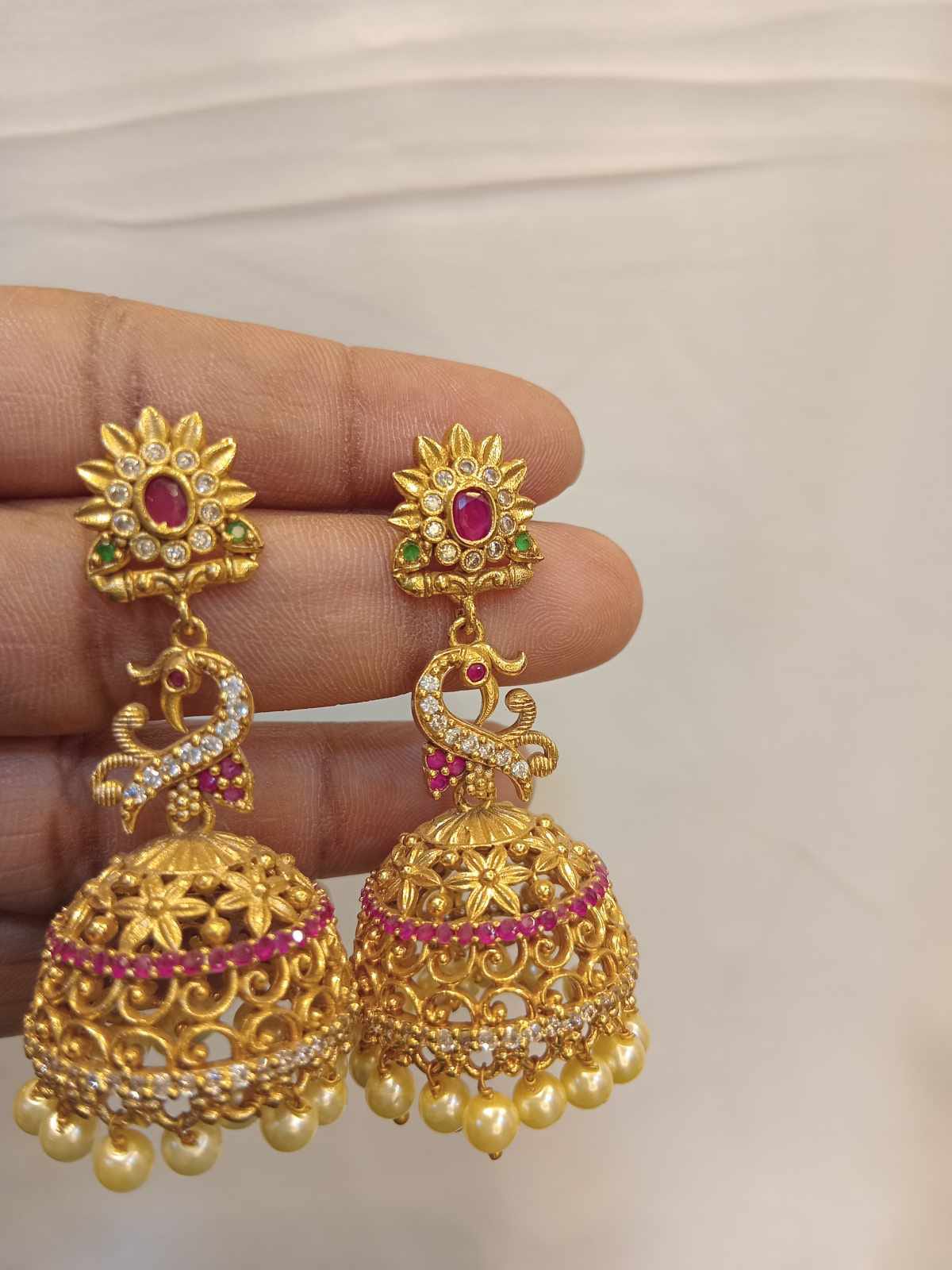 matt-finish-ad-stone-earrings