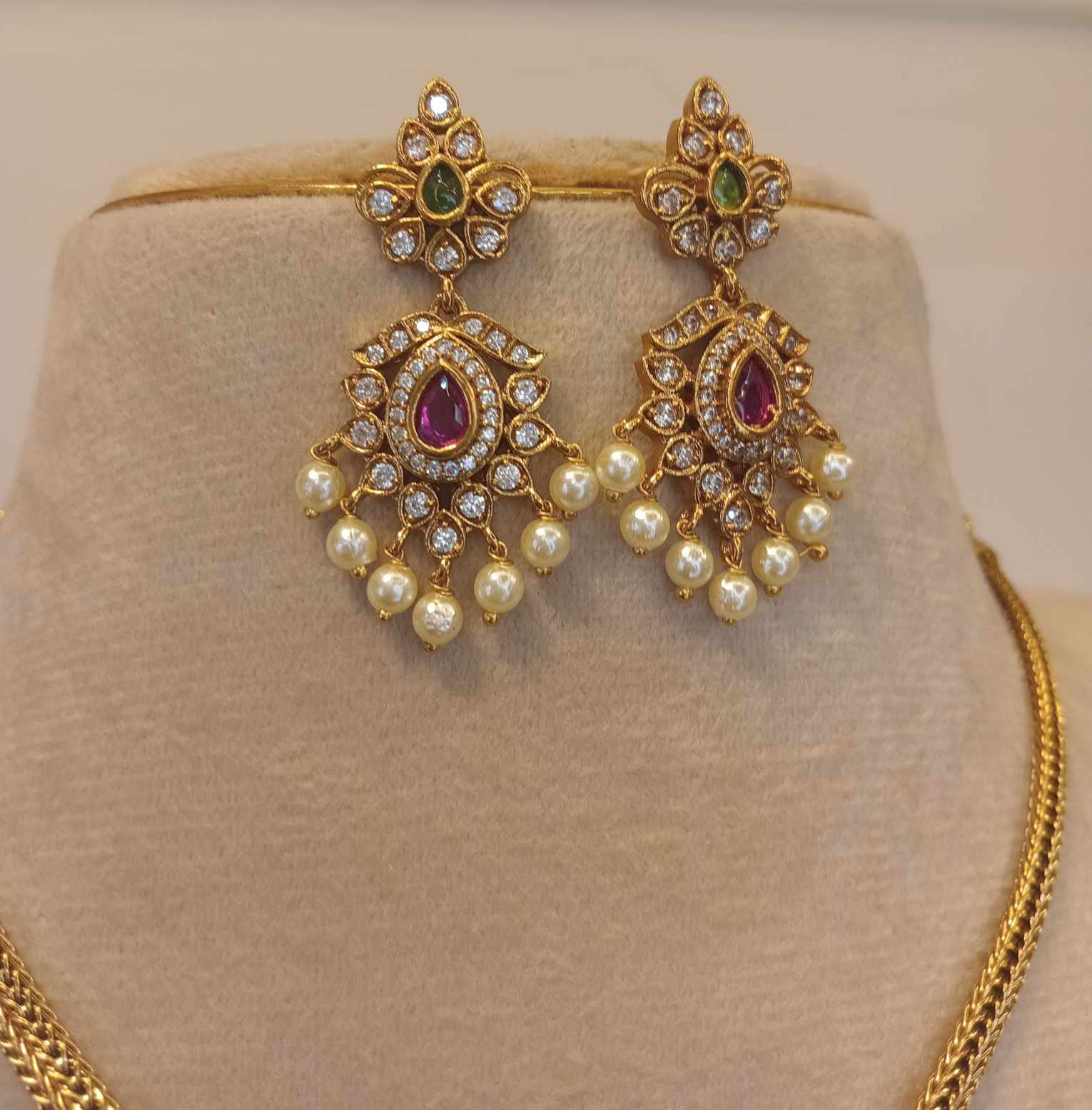 ad-stone-dollar-necklace-set
