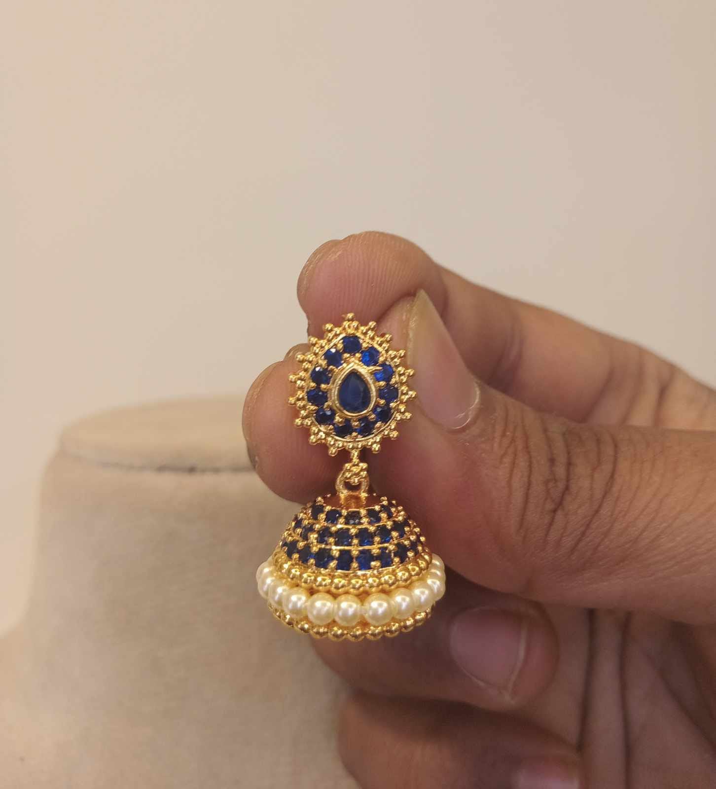 ad-stone-gold-polish-earrings