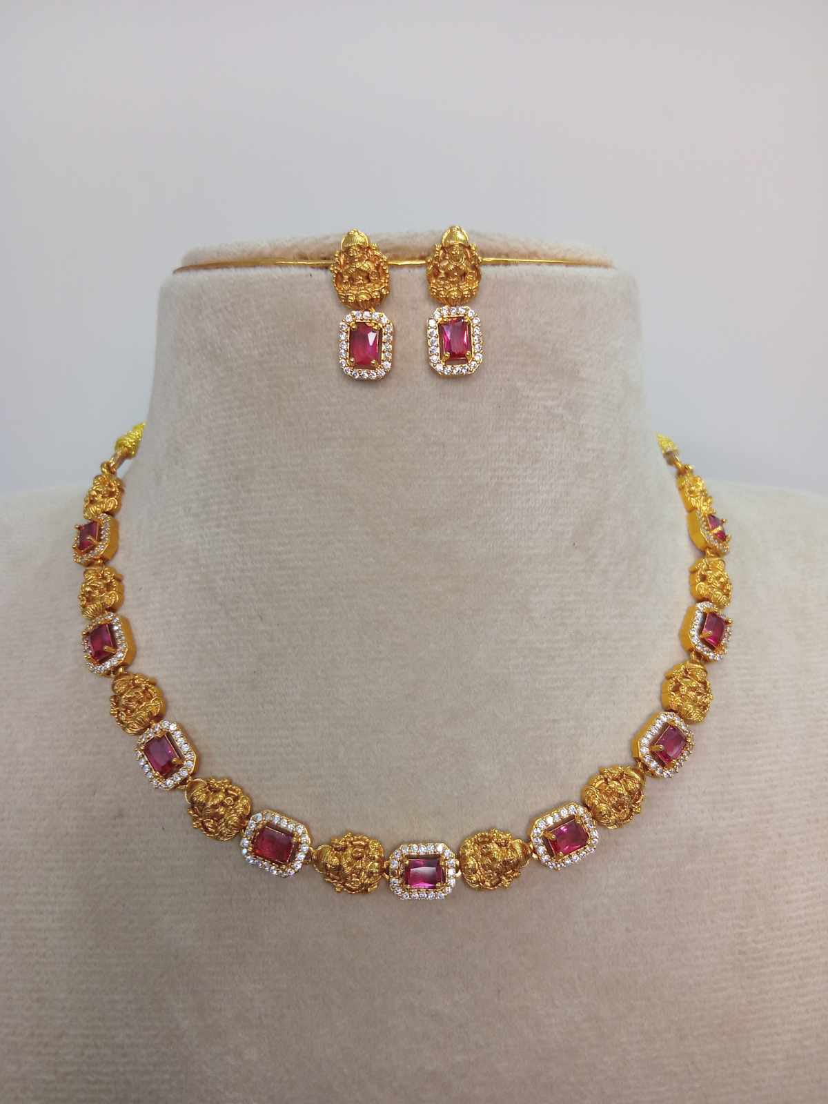 matt-finish-ad-stone-lakshmi-necklace-set