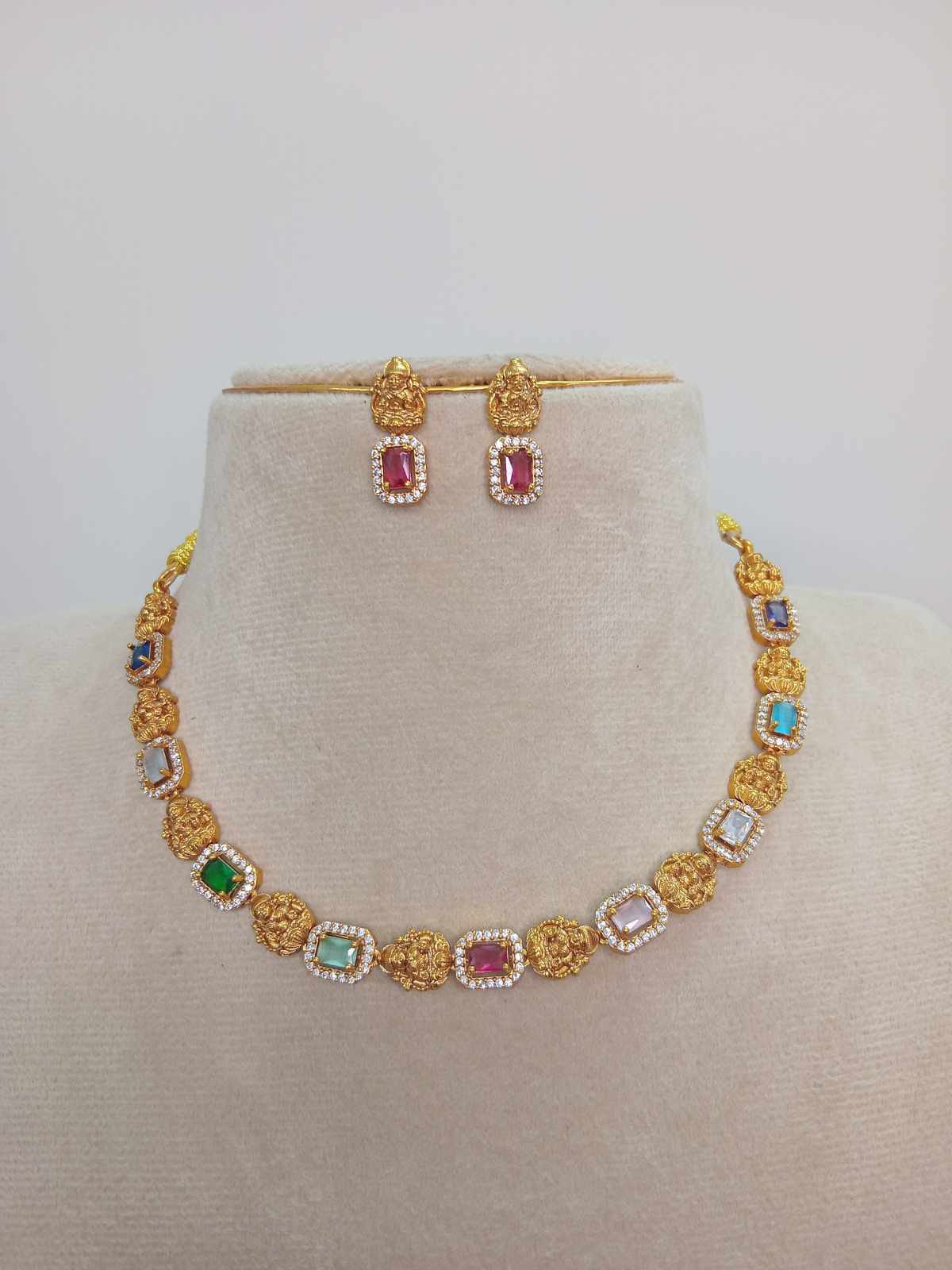 matt-finish-ad-stone-lakshmi-necklace-set