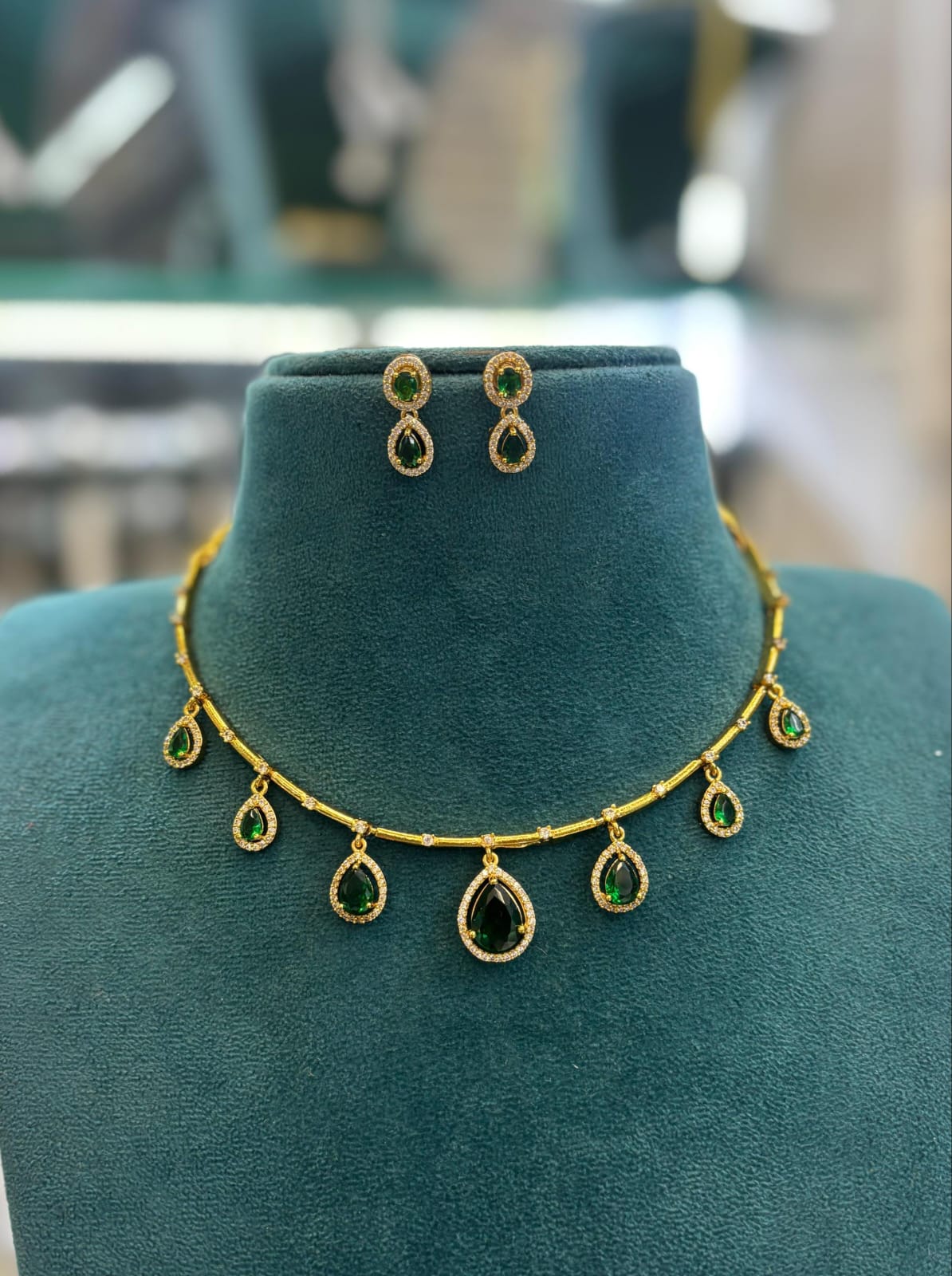 gold-finish-ad-stone-necklace-set