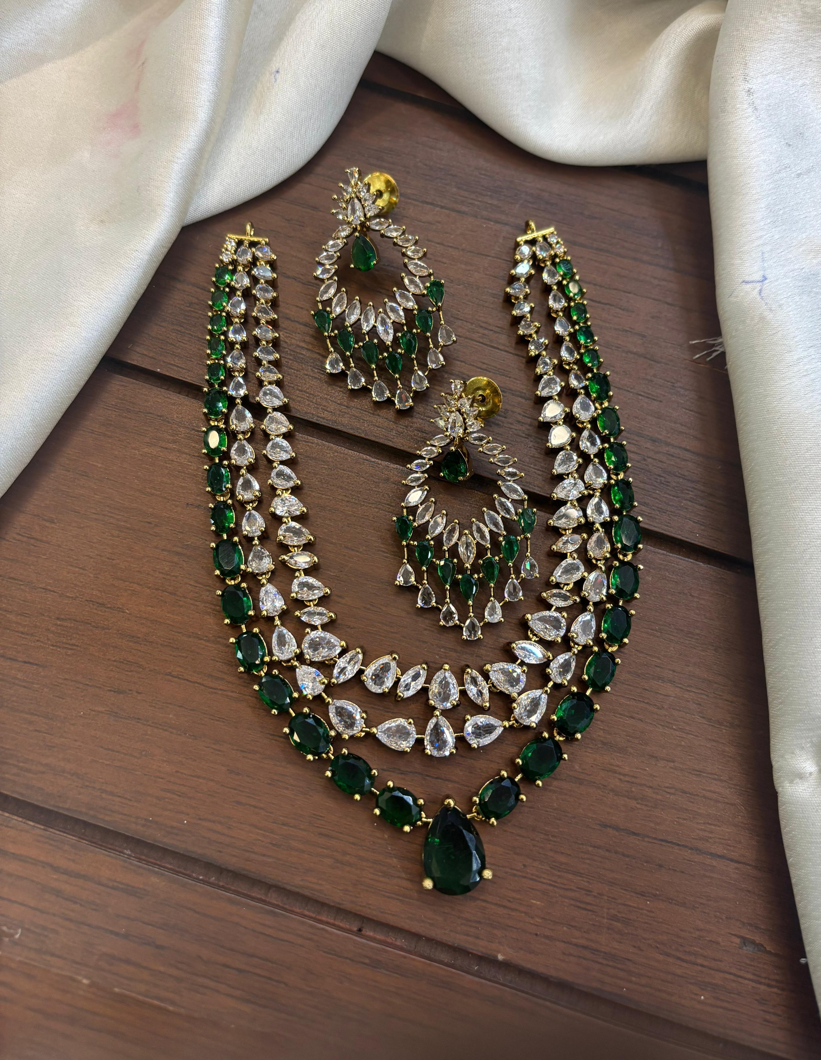 mehndi-polish-ad-stone-layer-necklace-set