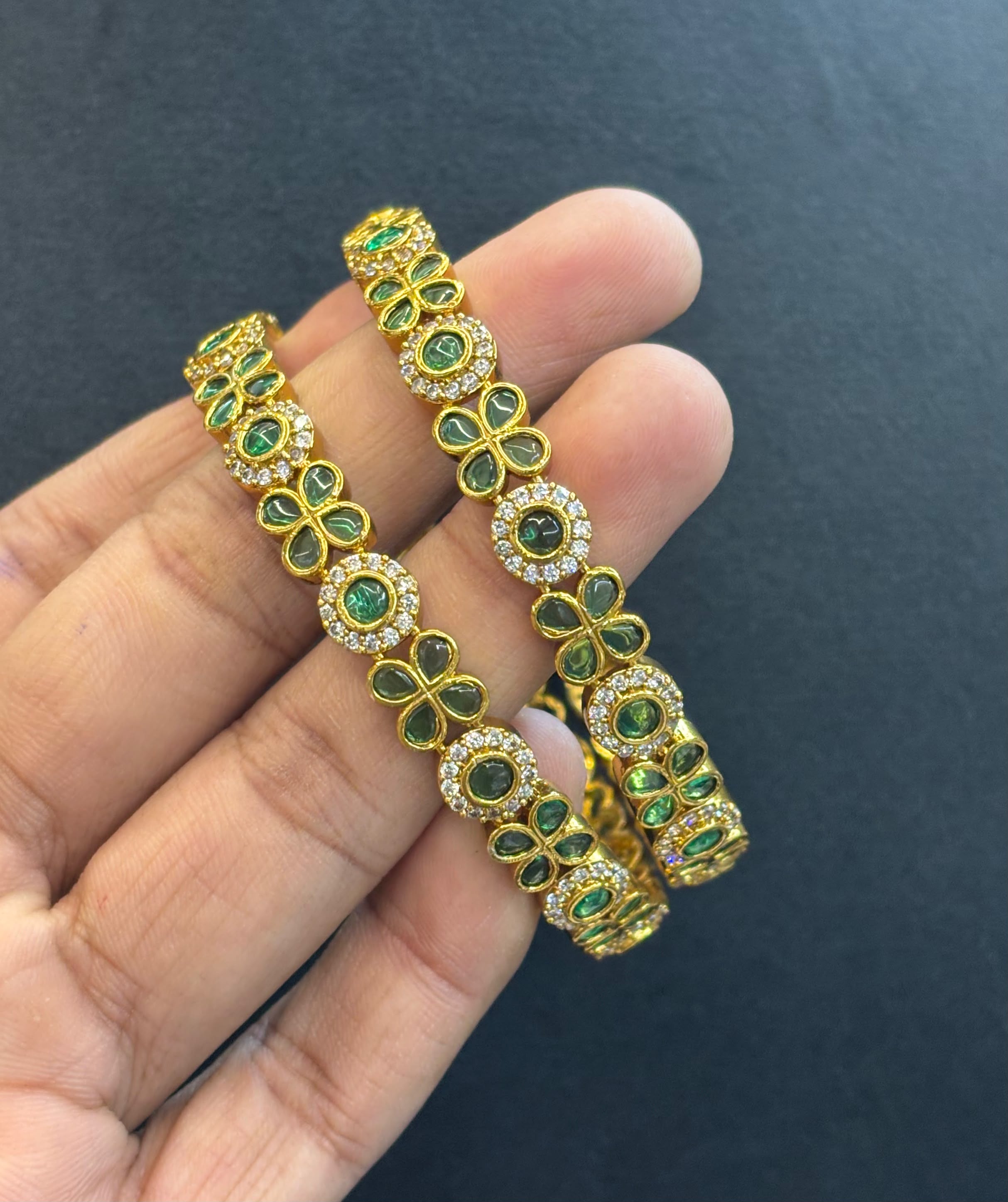 gold-polish-ad-stone-necklace-set