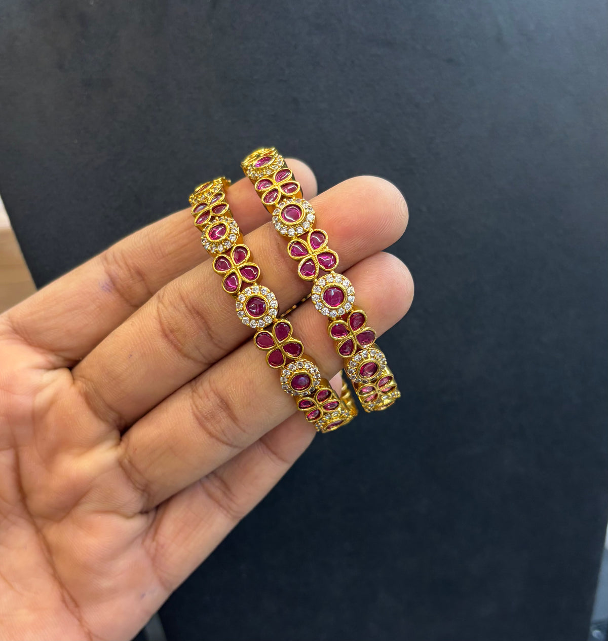 gold-polish-ad-stone-necklace-set