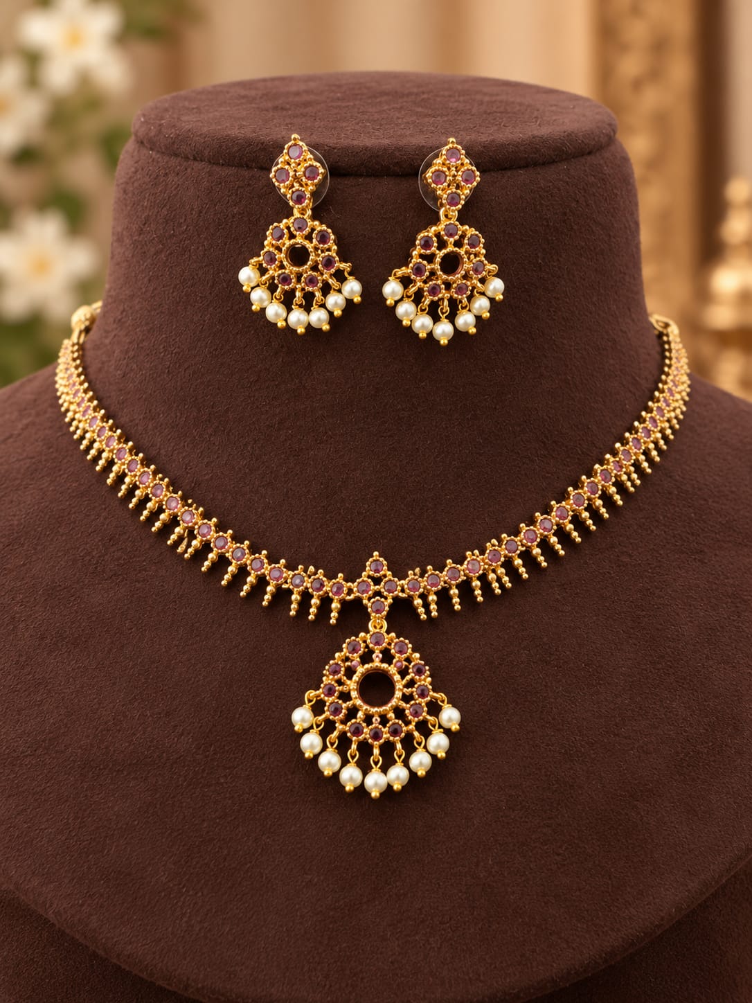 kemp-stone-gold-finish-necklace-set