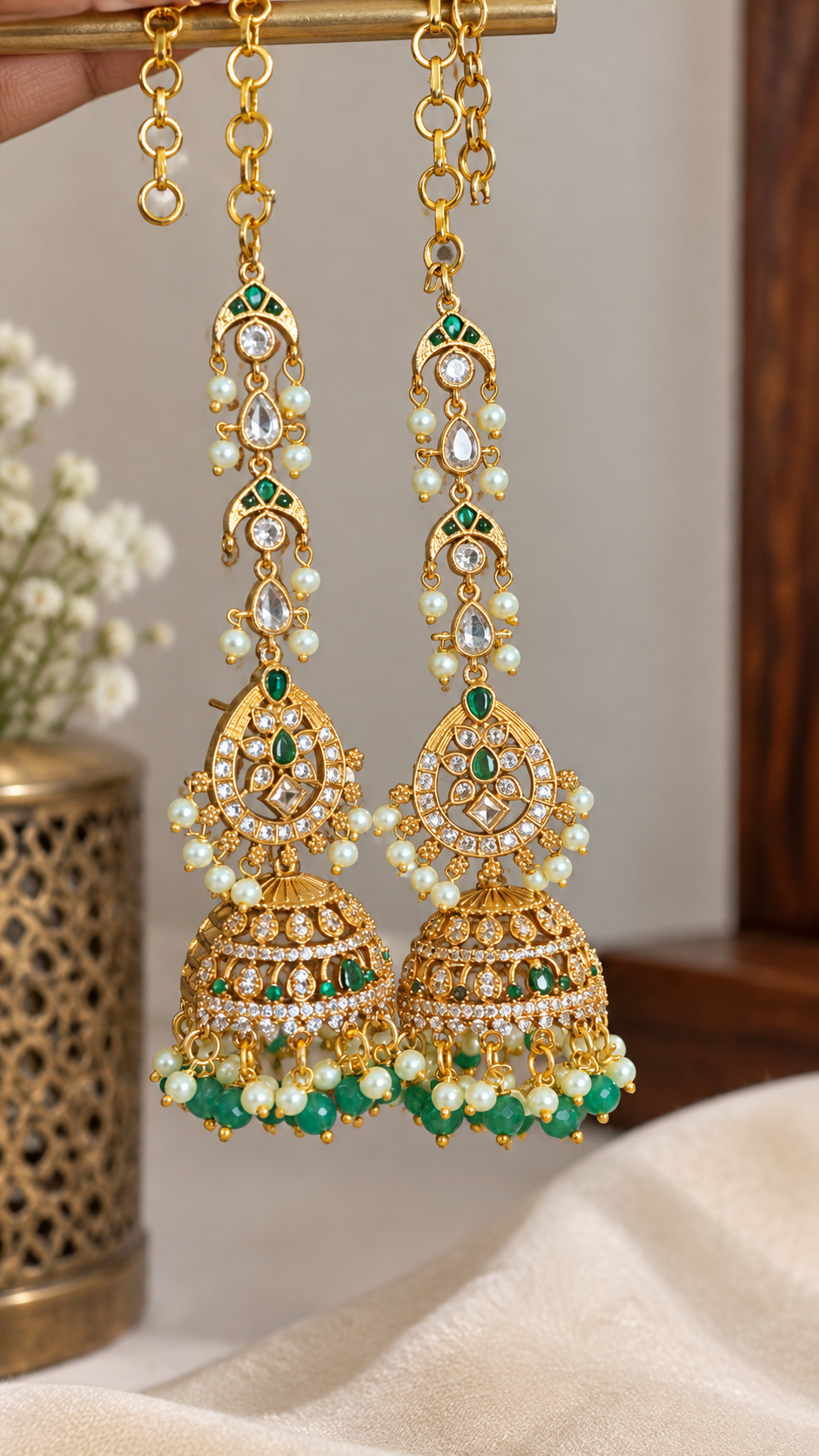 emerald-ad-stone-jhumka-with-mattal