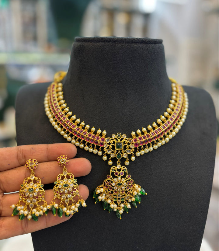 Kemp Stone Necklace Set